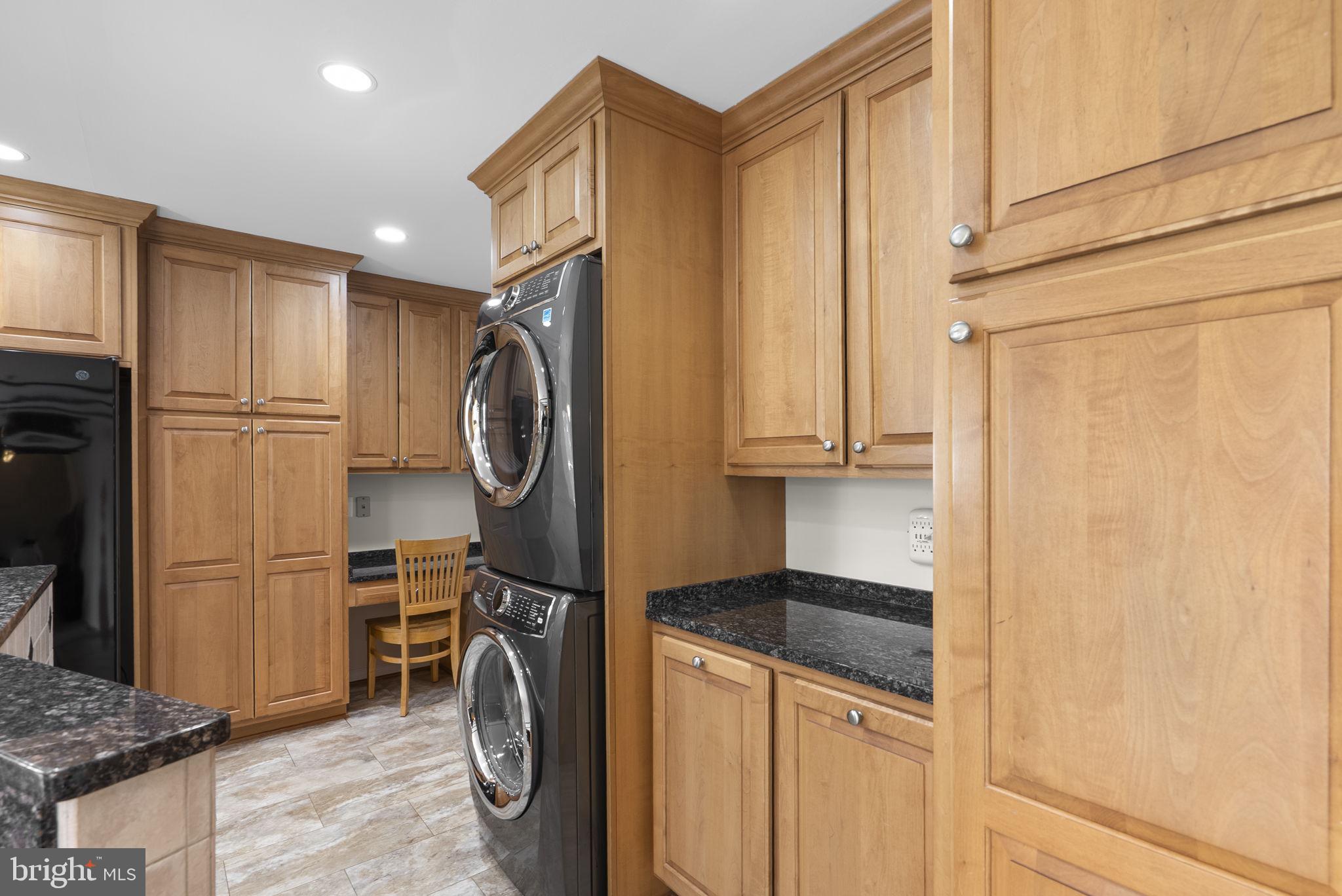 FLINTS GROVE - Residential