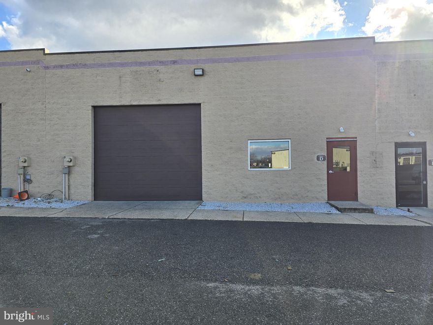 3,200 total square feet available in the Berkeley Commerce Center off of Exit 20 in Spring Mills, WV.  Approximately 575 s/f of office space and remainder in warehouse or flex space.  Property has a shared loading dock, easy access to I-81.  Propane heaters.  Tenant responsible for utilities.
