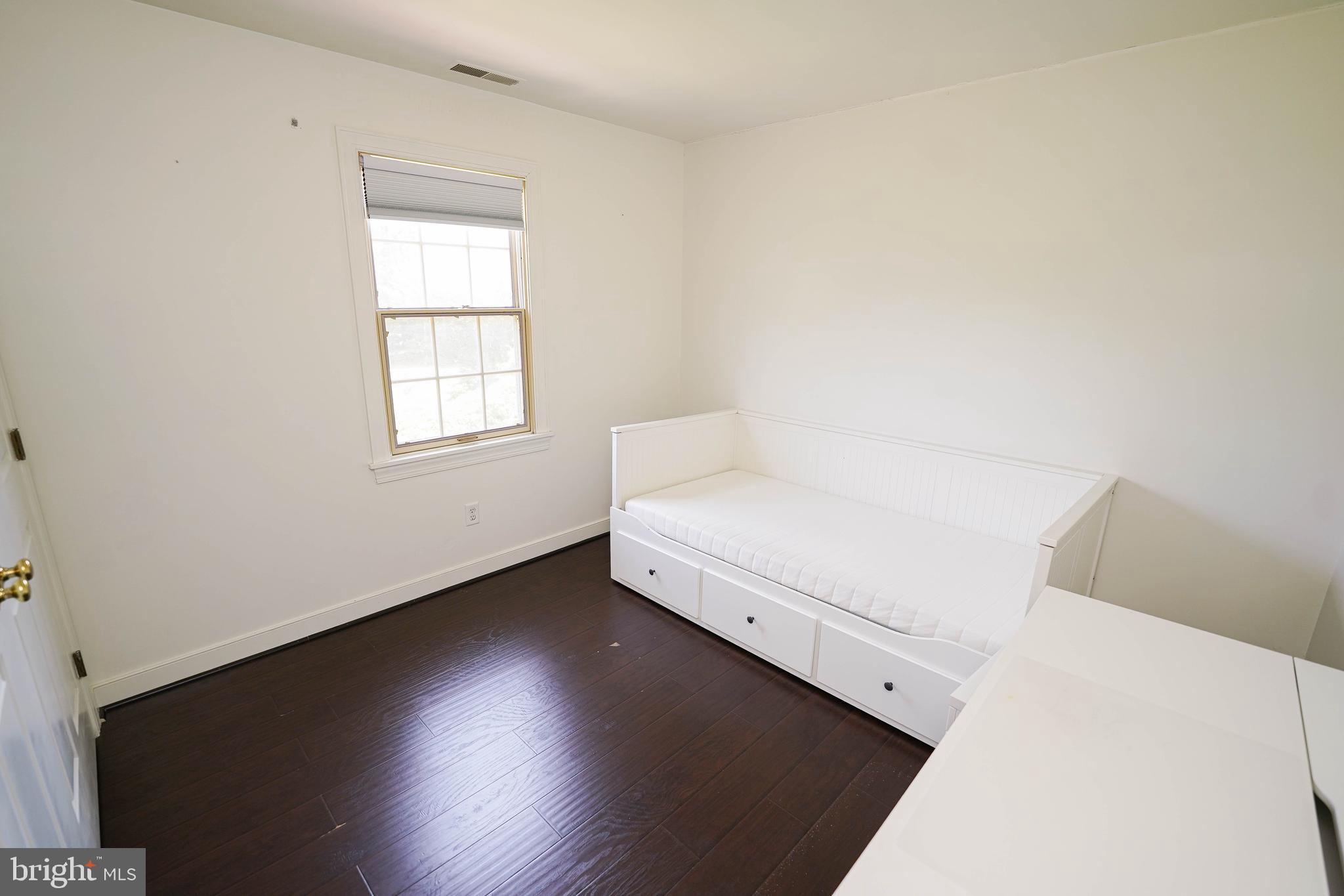 BRAFFERTON - Residential