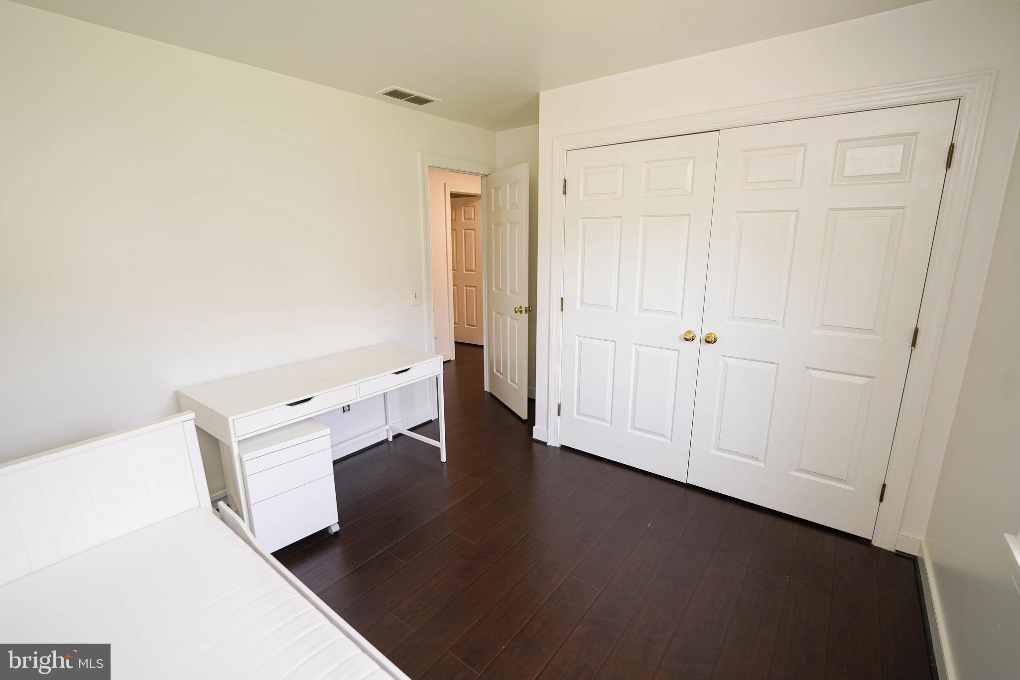 BRAFFERTON - Residential