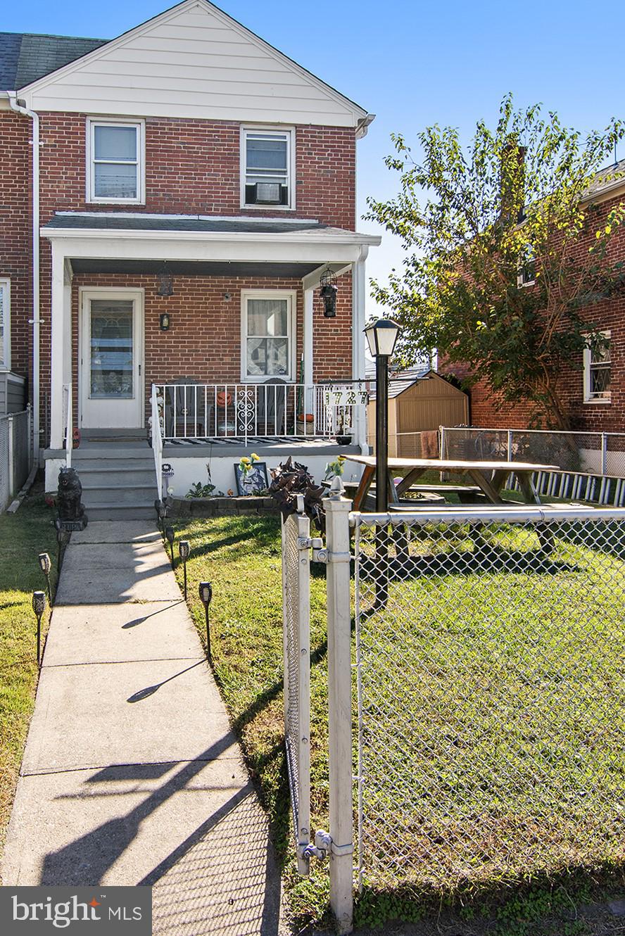 MERRITT HOMES - Residential