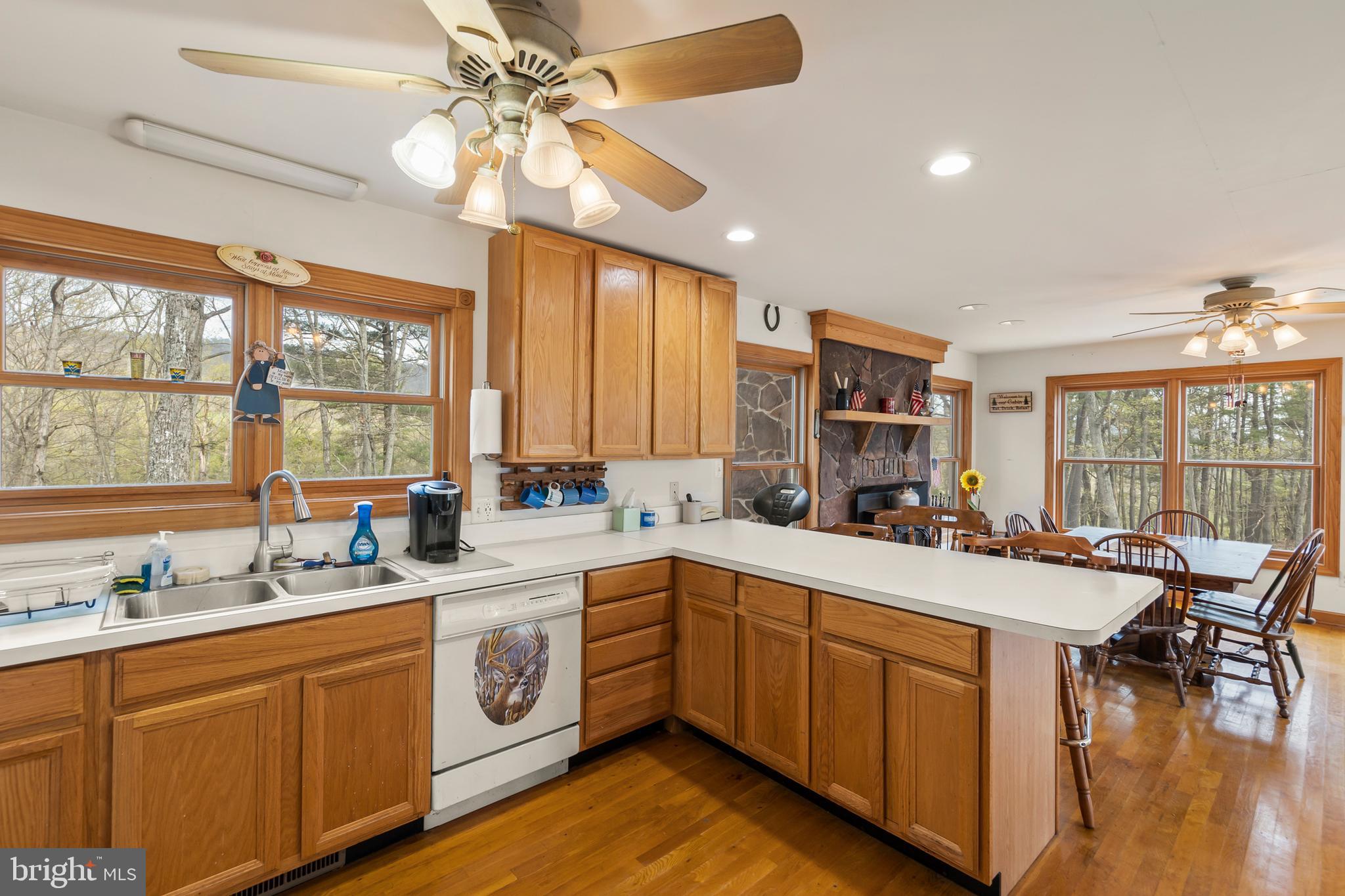 EAGLE BAY PROPERTIES - Residential