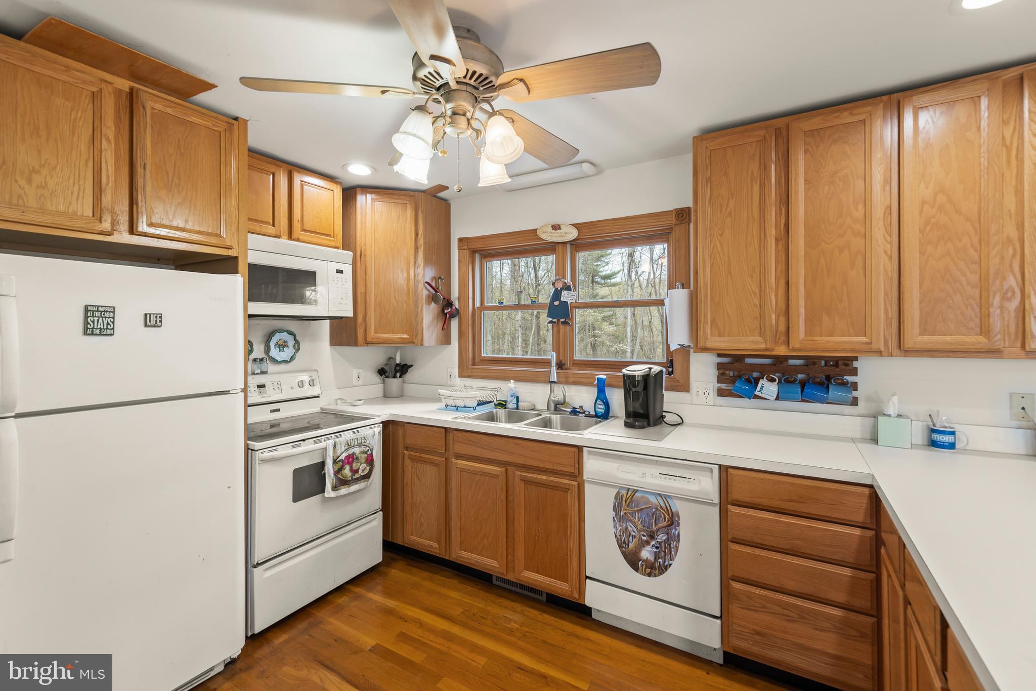 EAGLE BAY PROPERTIES - Residential