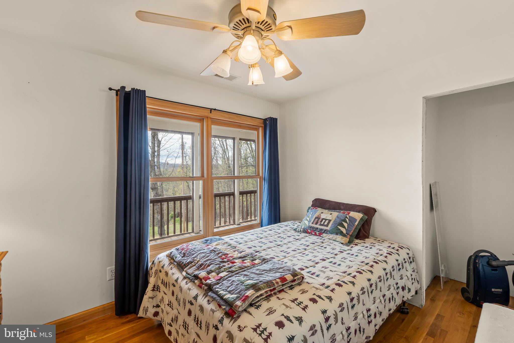 EAGLE BAY PROPERTIES - Residential