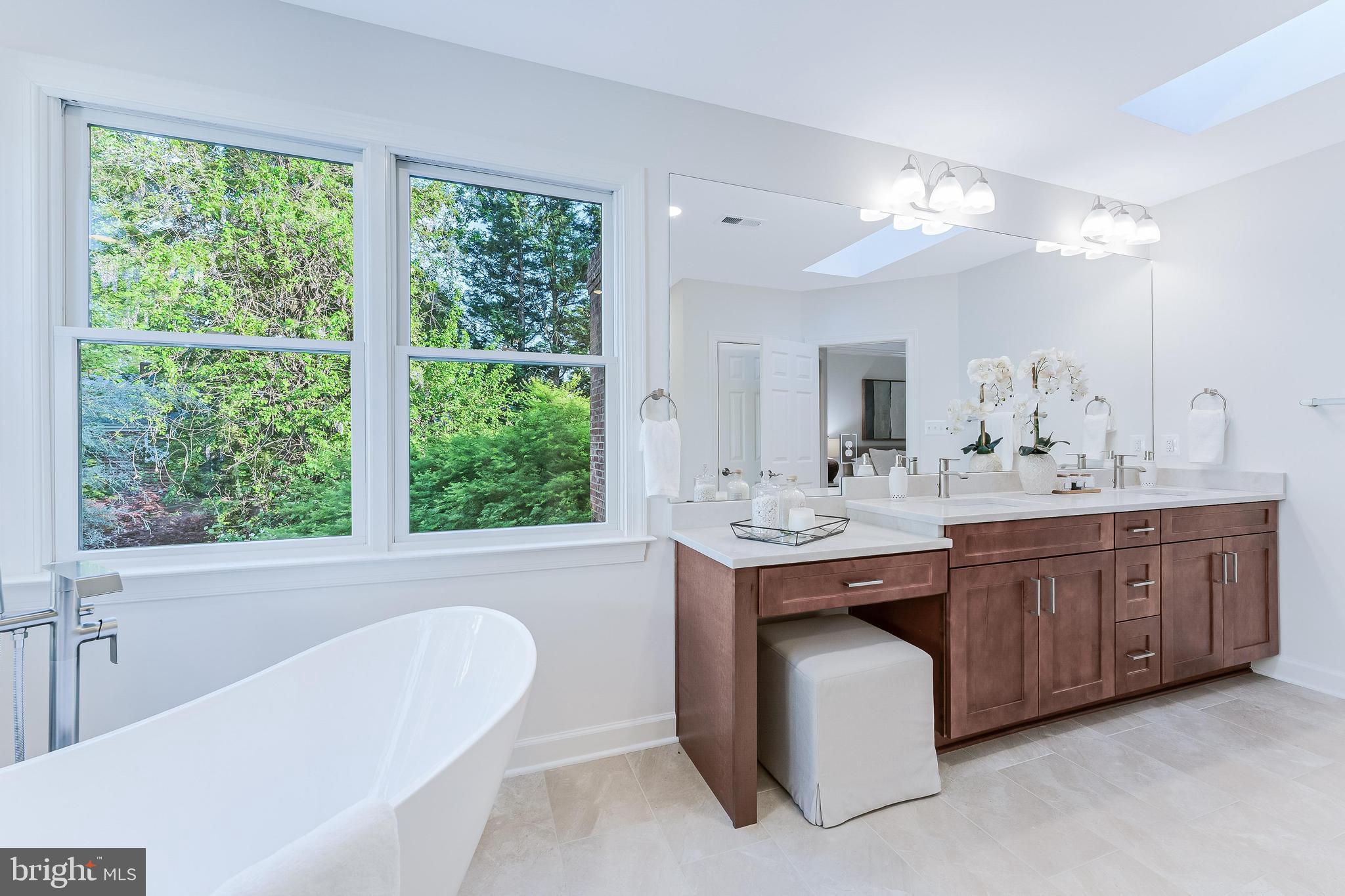 BEVERLY MANOR - Residential