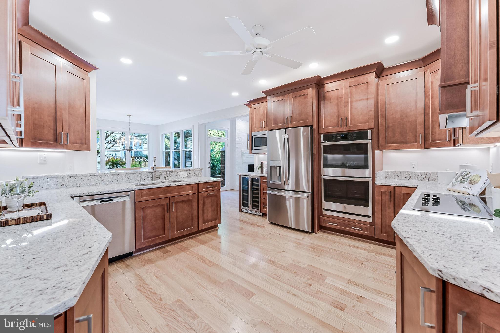 BEVERLY MANOR - Residential