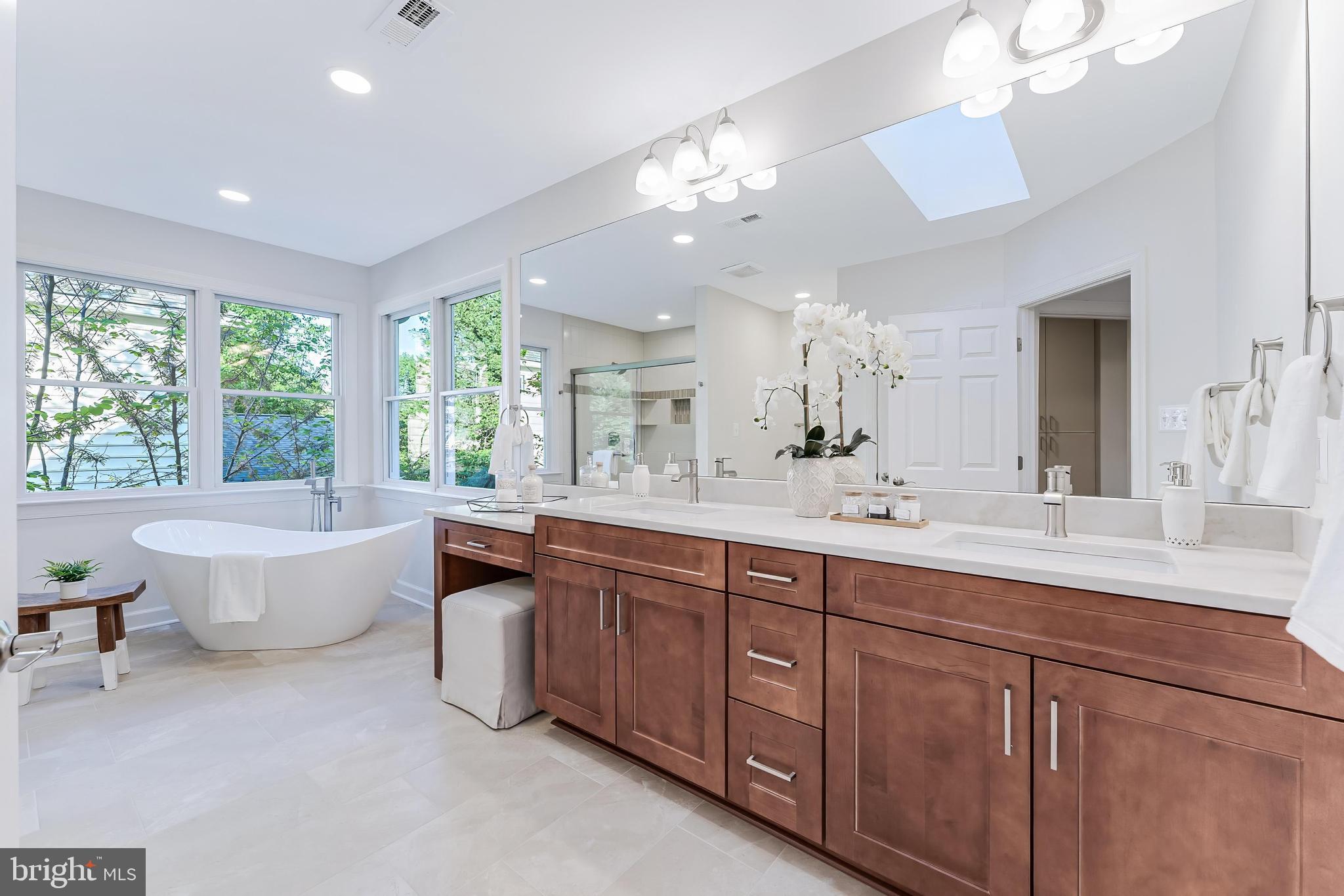 BEVERLY MANOR - Residential