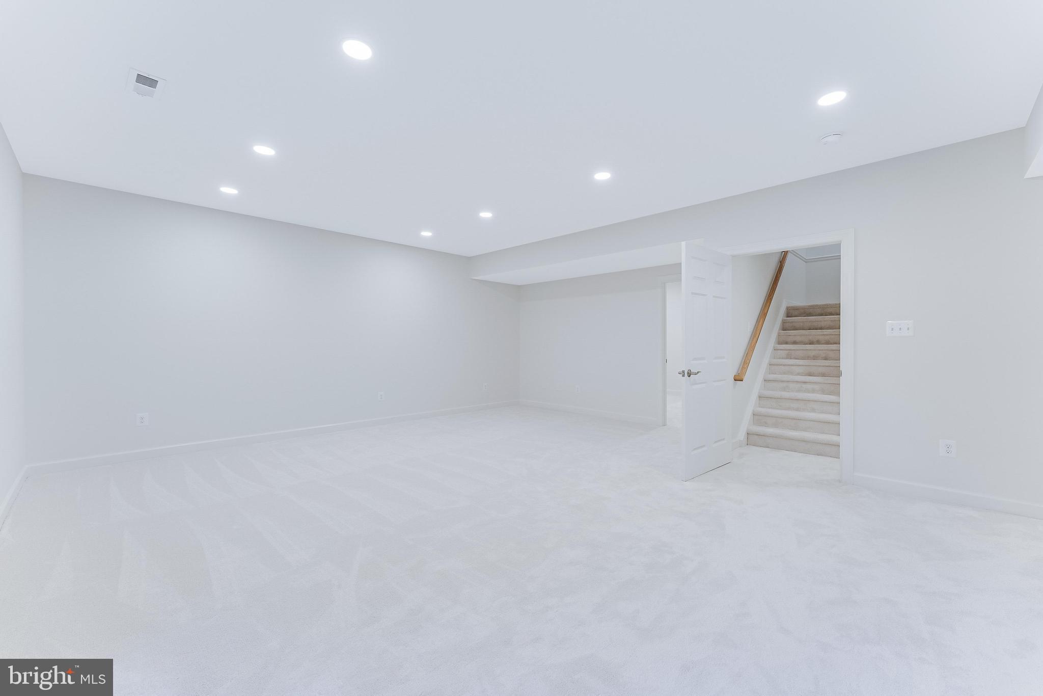 BEVERLY MANOR - Residential