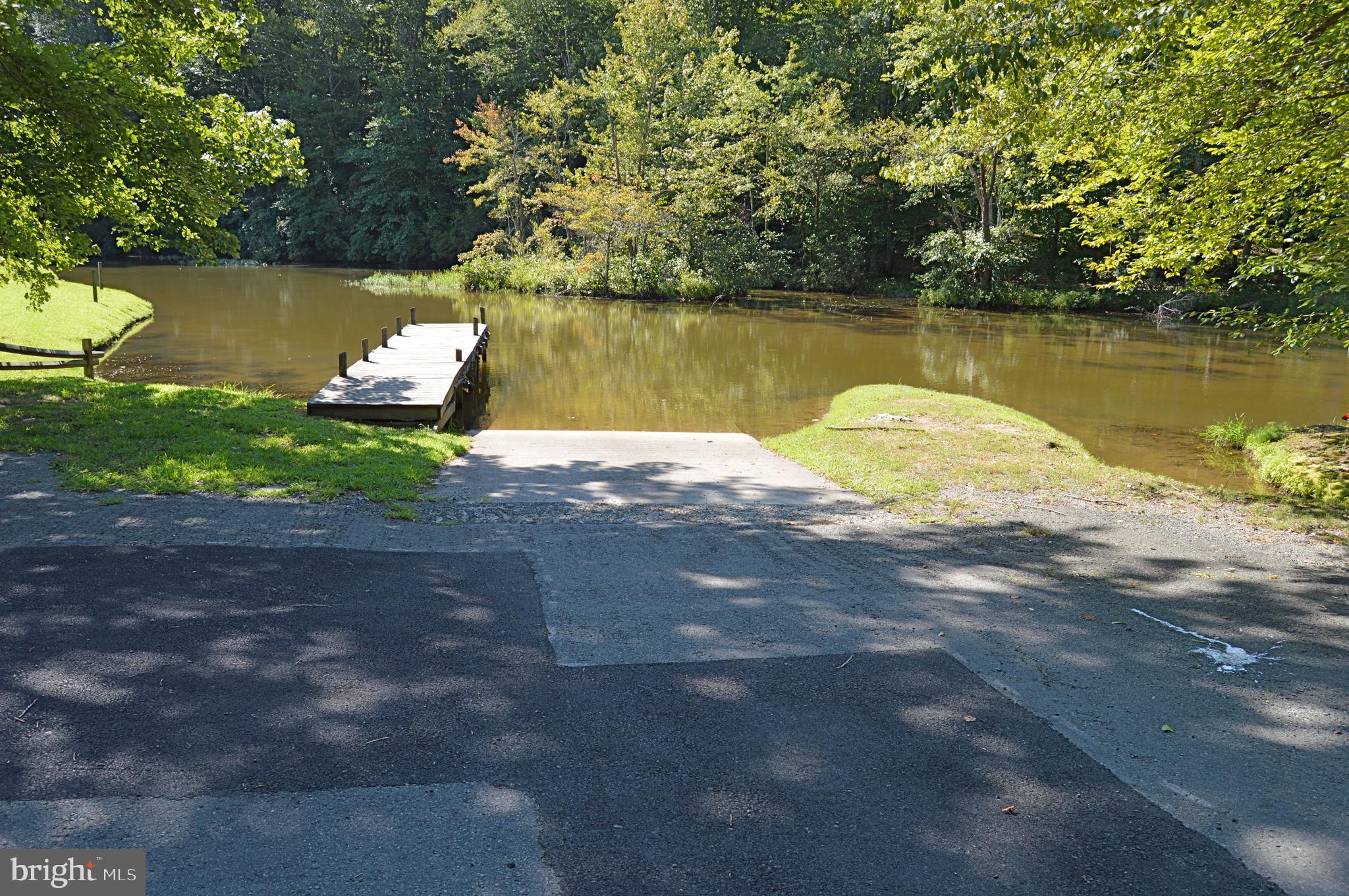 WILDWOOD ON LAKE ANNA - Land