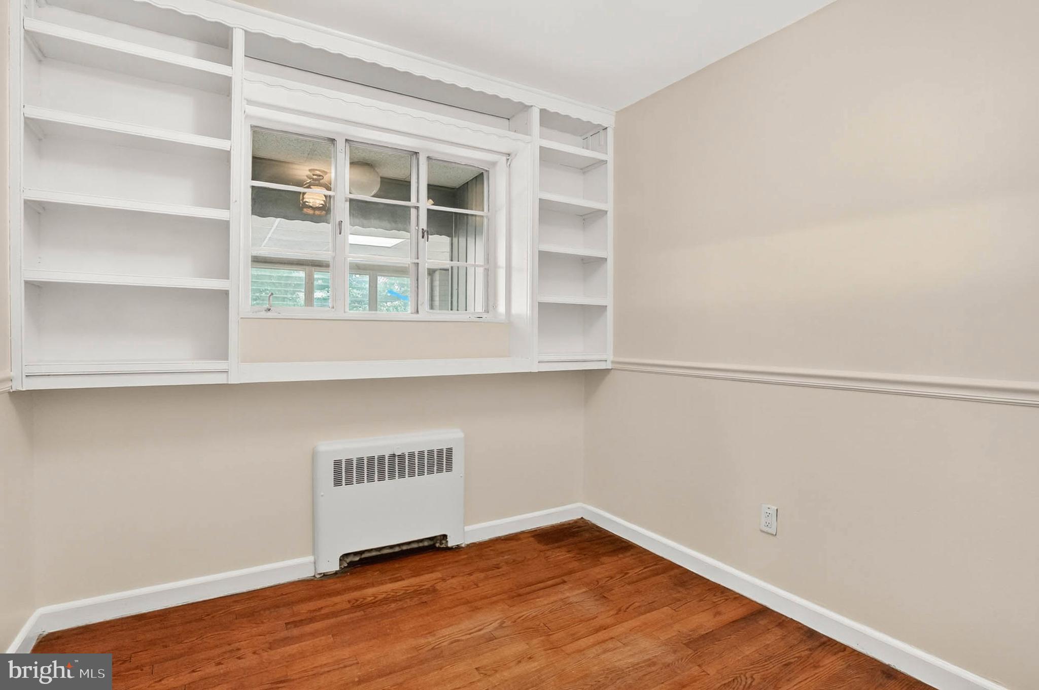 UNIVERSITY HILLS - Residential Lease