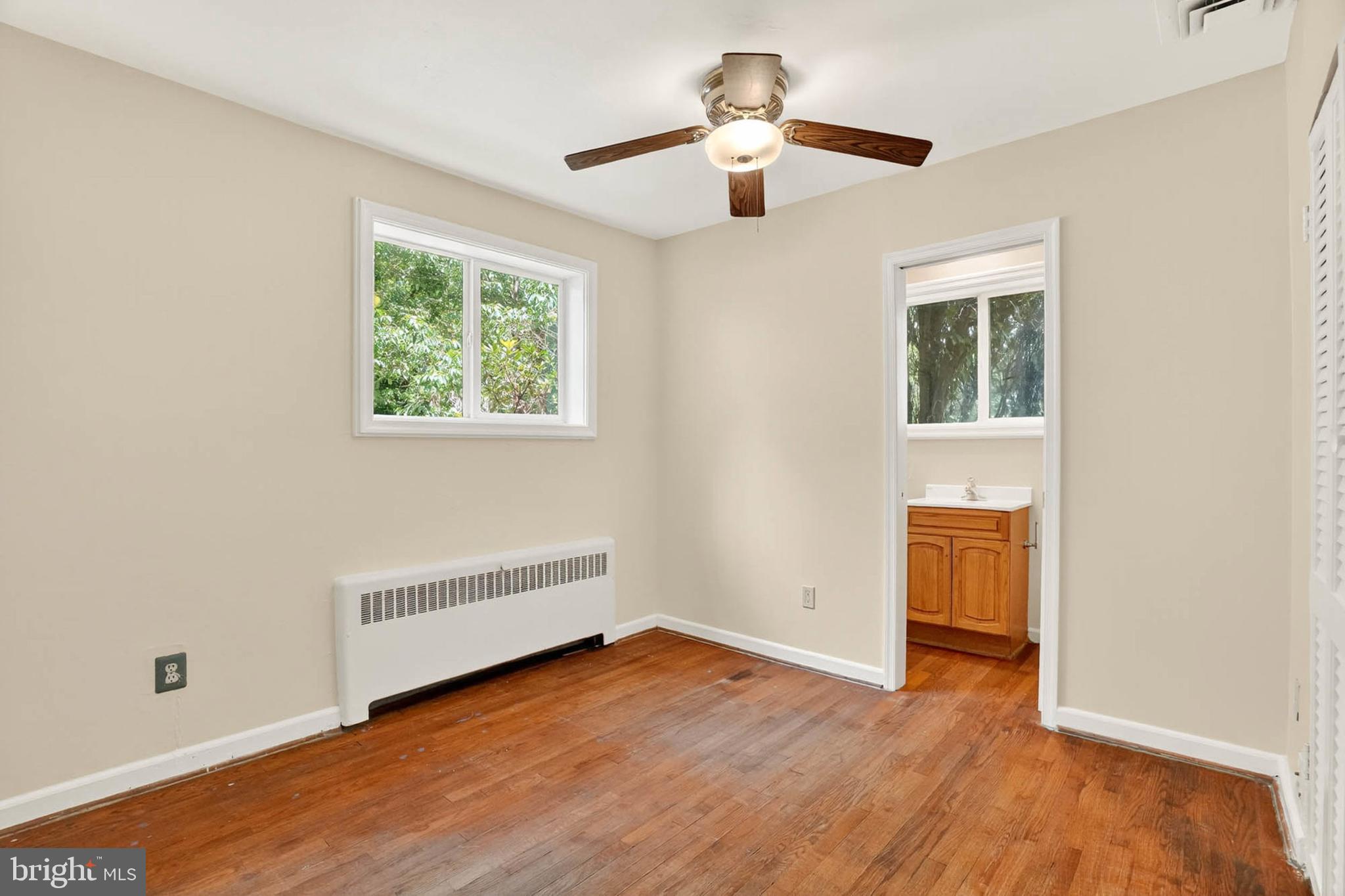 UNIVERSITY HILLS - Residential Lease