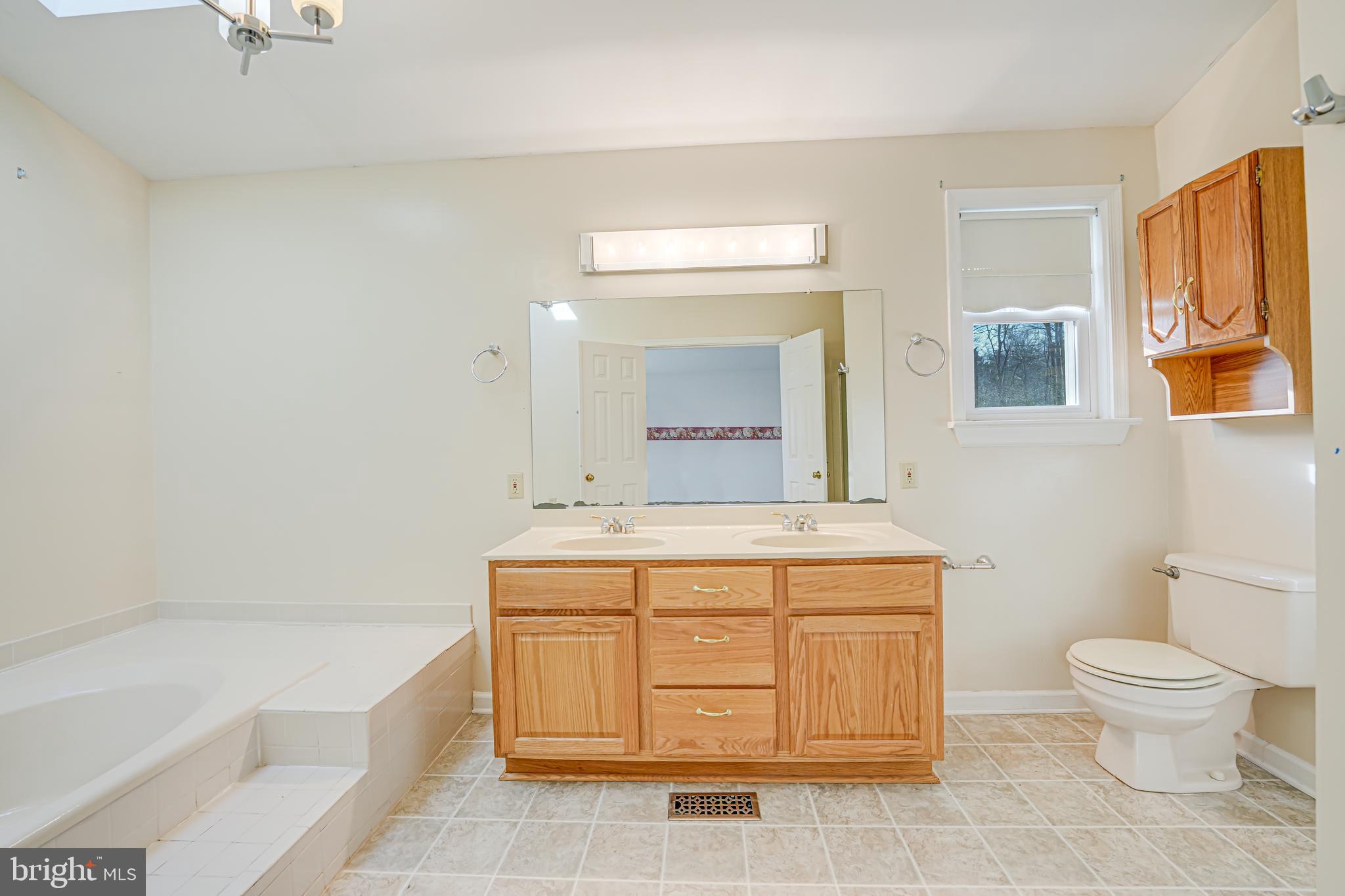 CANNON BLUFF ESTATES - Residential