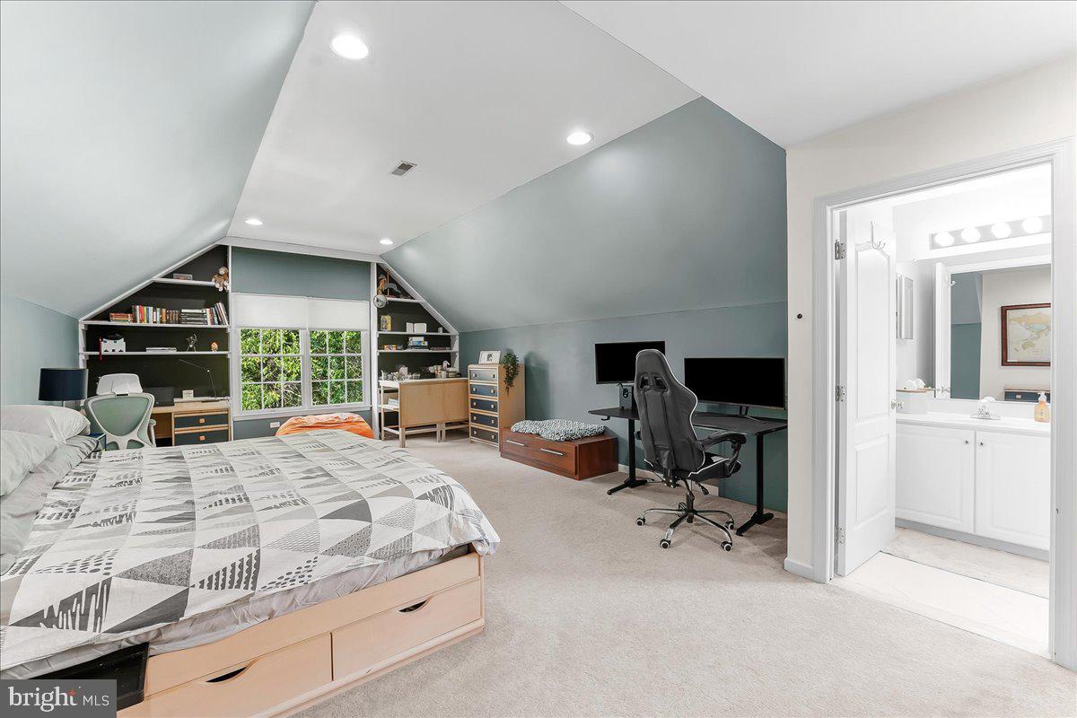 GARNET VALLEY WOODS - Residential