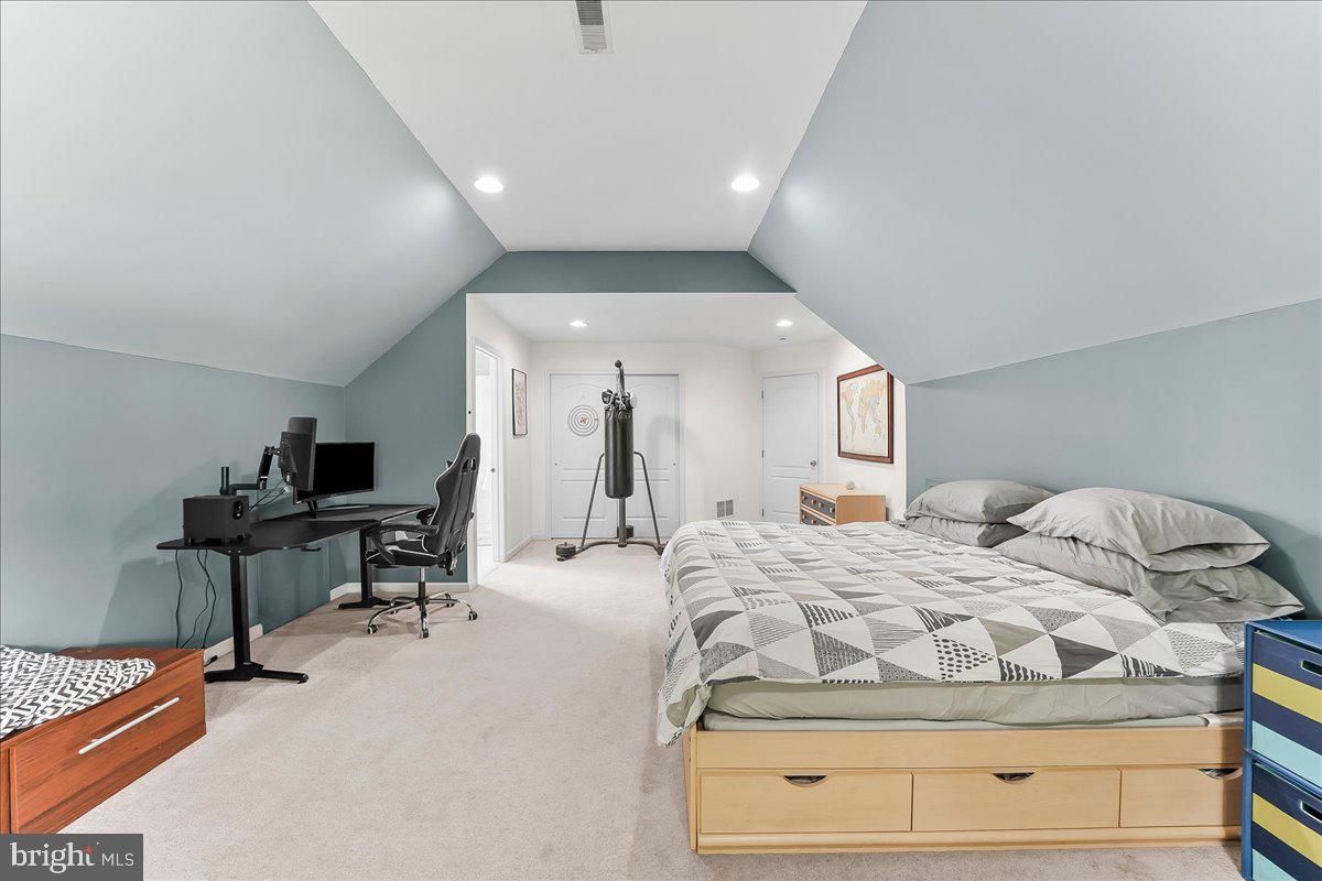 GARNET VALLEY WOODS - Residential