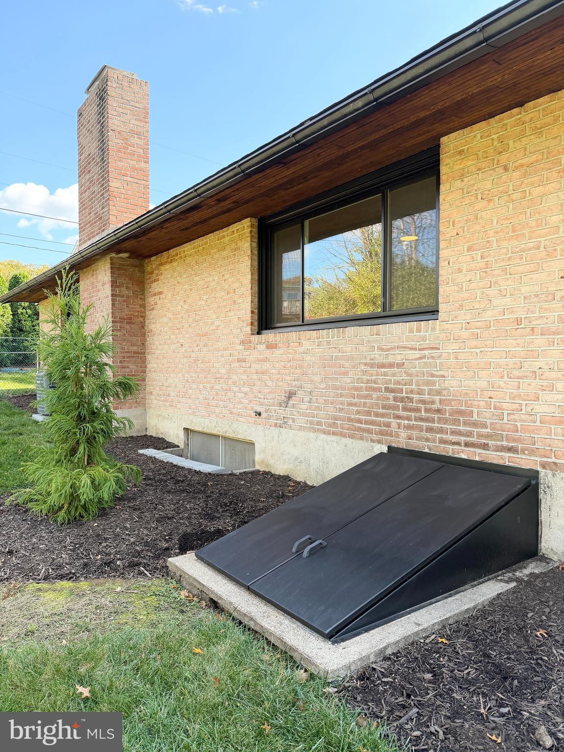 WHITFIELD - Residential