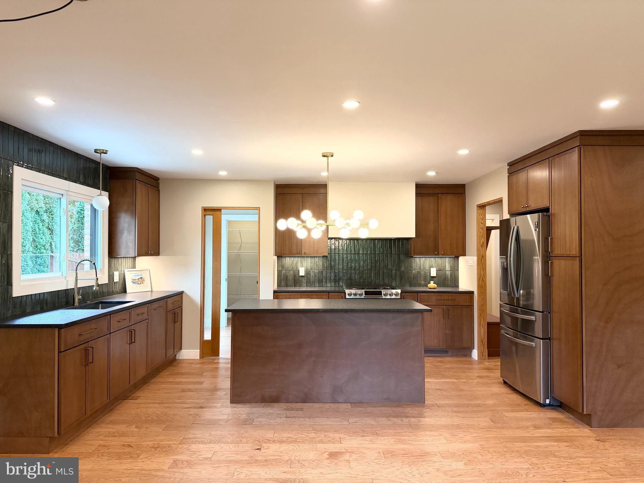 WHITFIELD - Residential