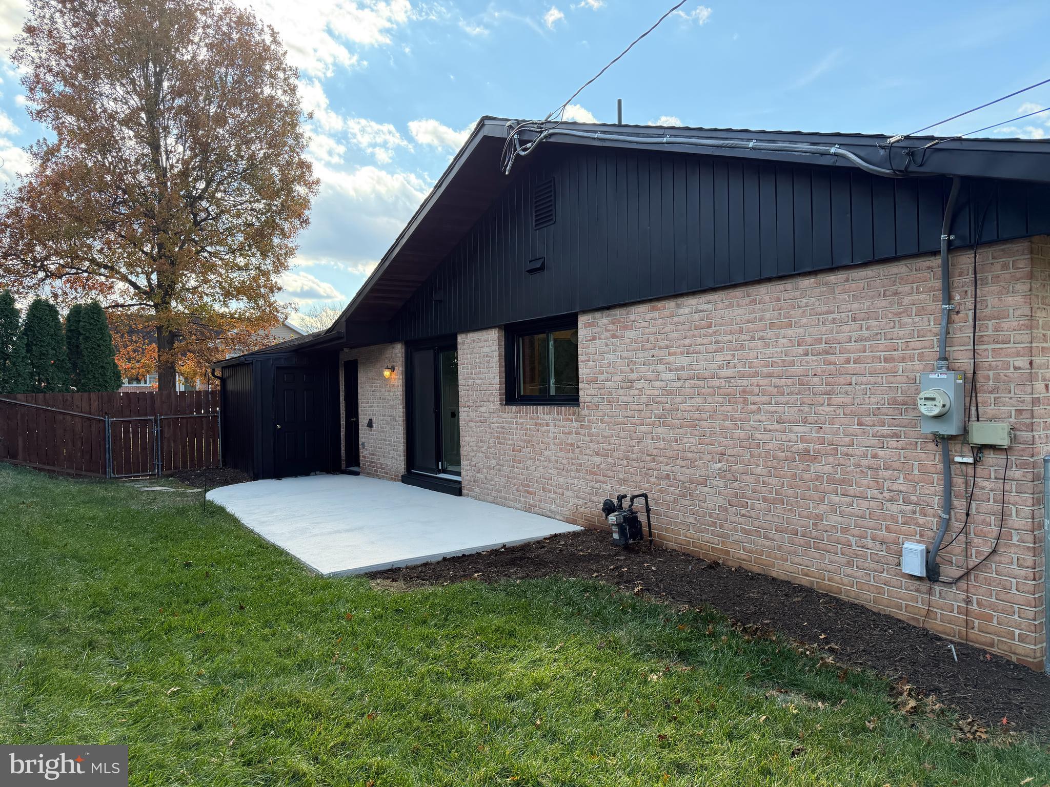 WHITFIELD - Residential