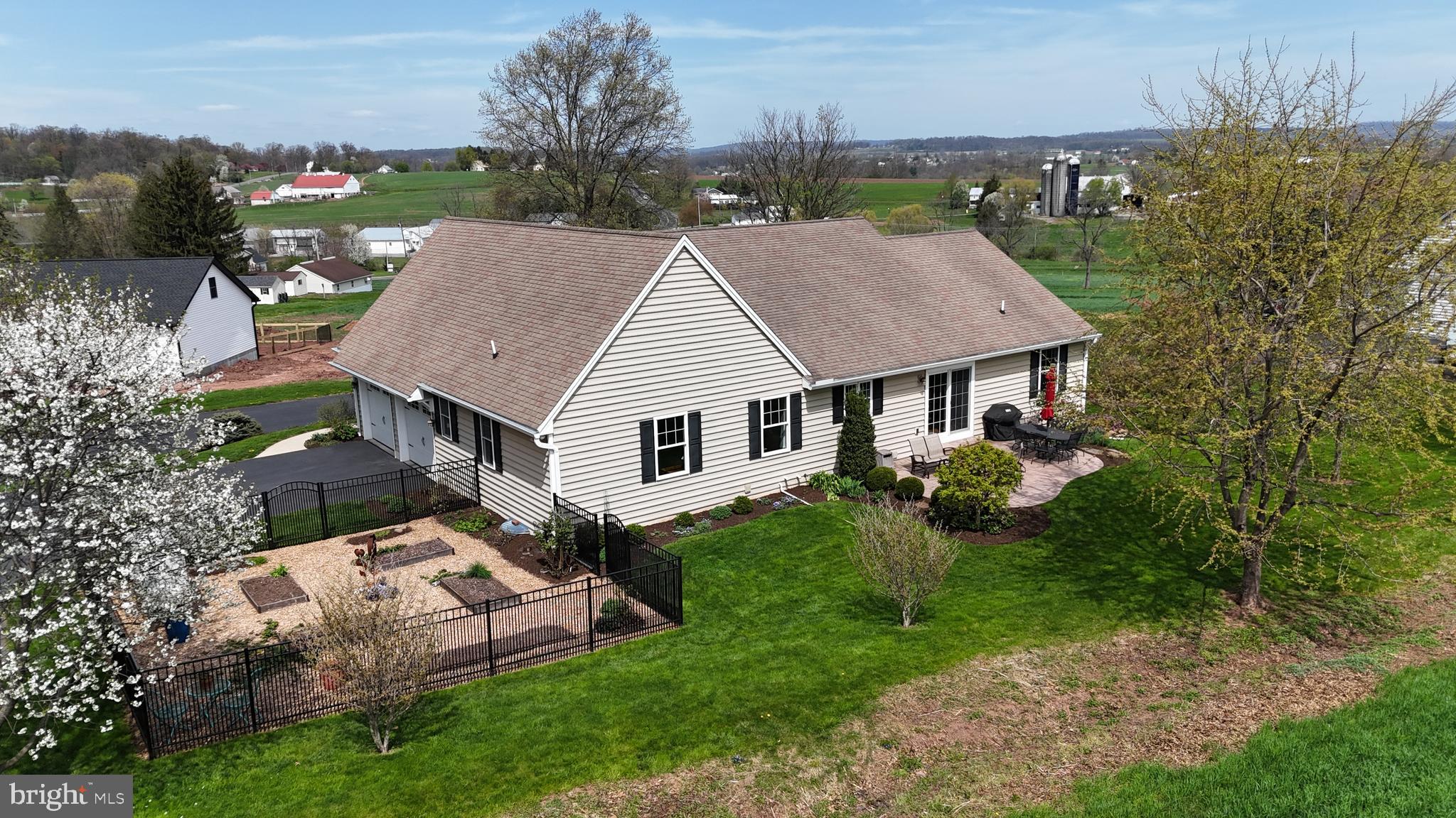 TERRE HILL BOROUGH - Residential