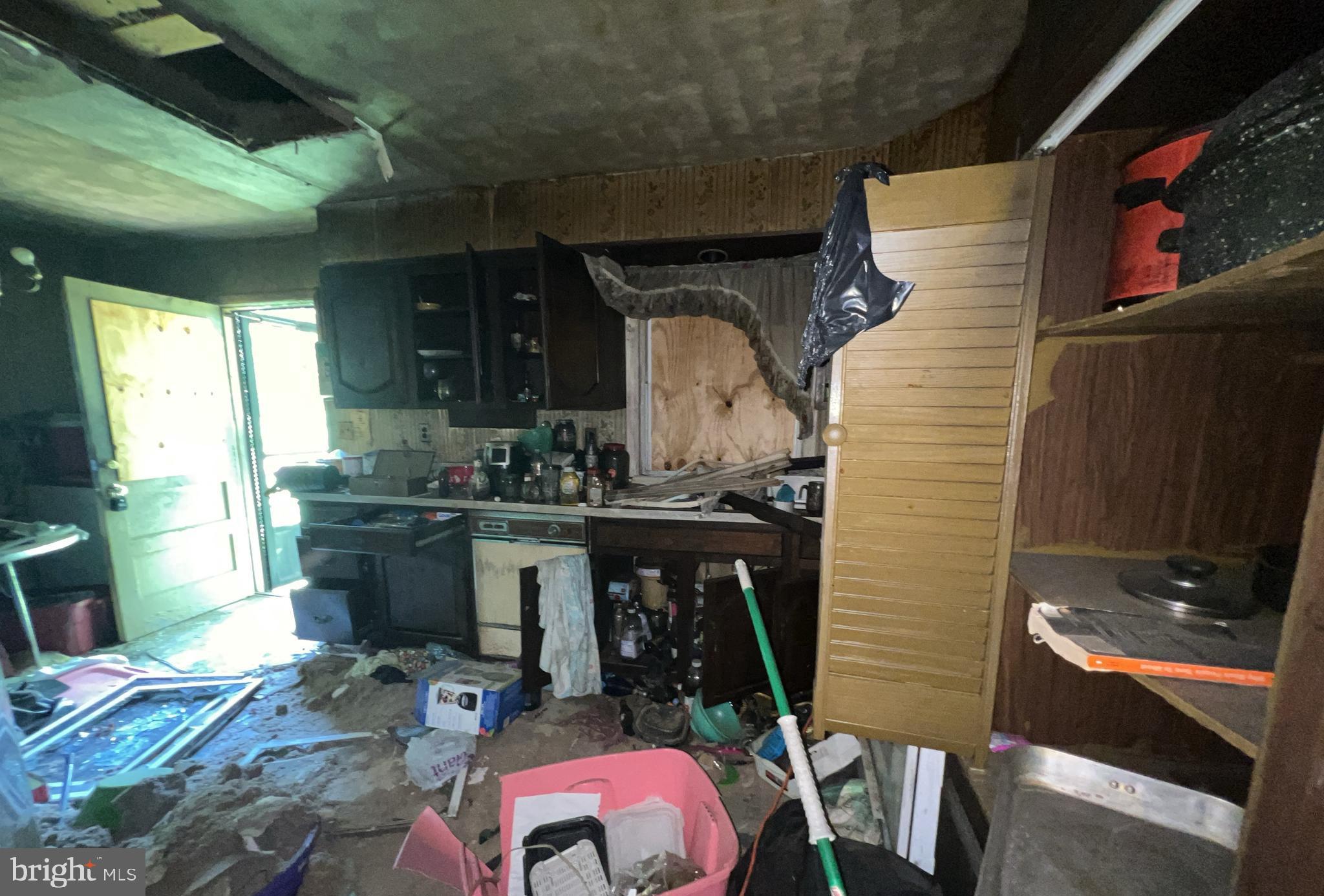 GREENWOOD KNOLLS - Residential