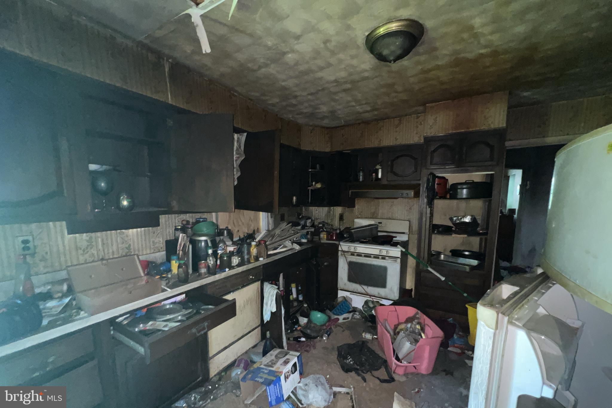 GREENWOOD KNOLLS - Residential