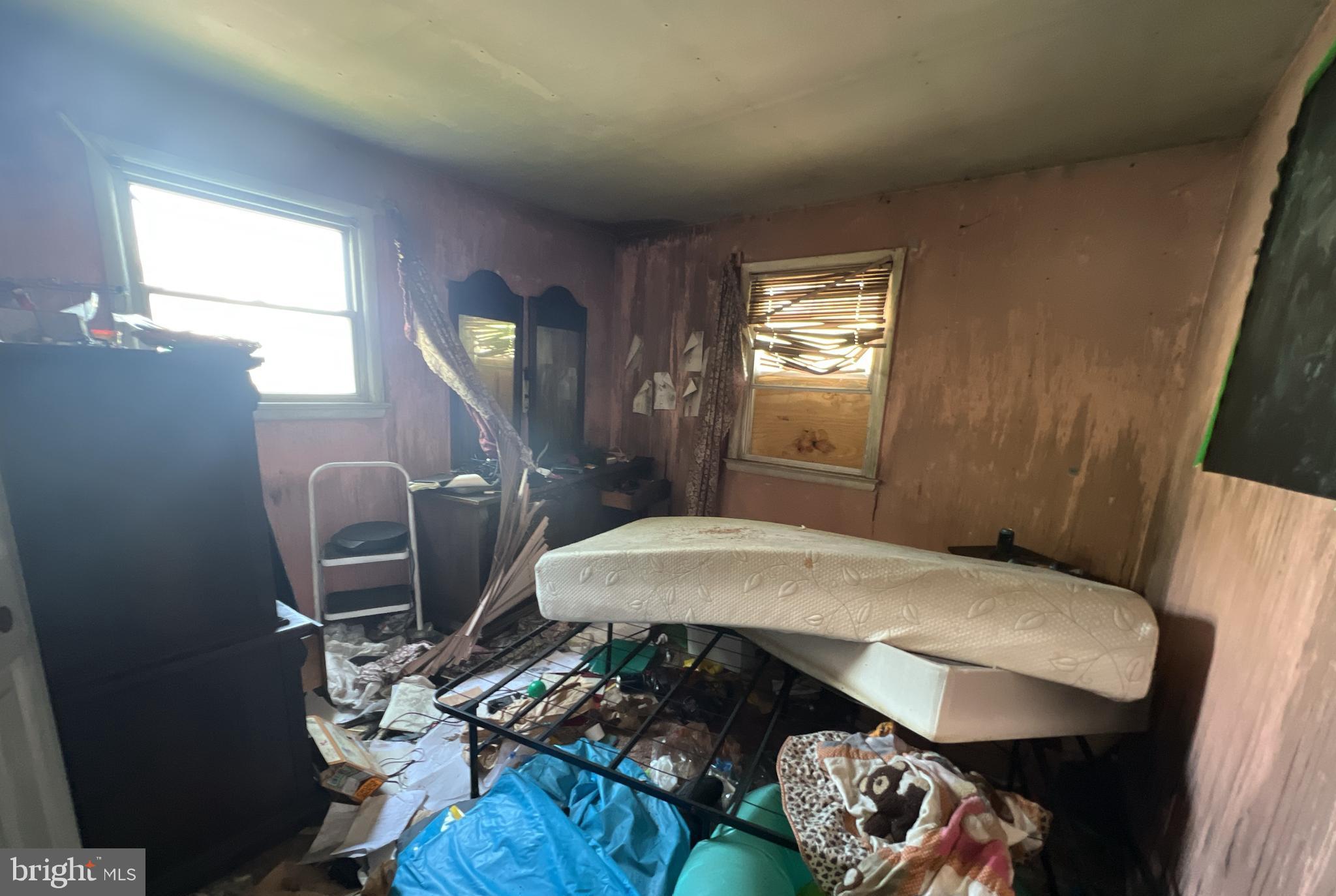 GREENWOOD KNOLLS - Residential