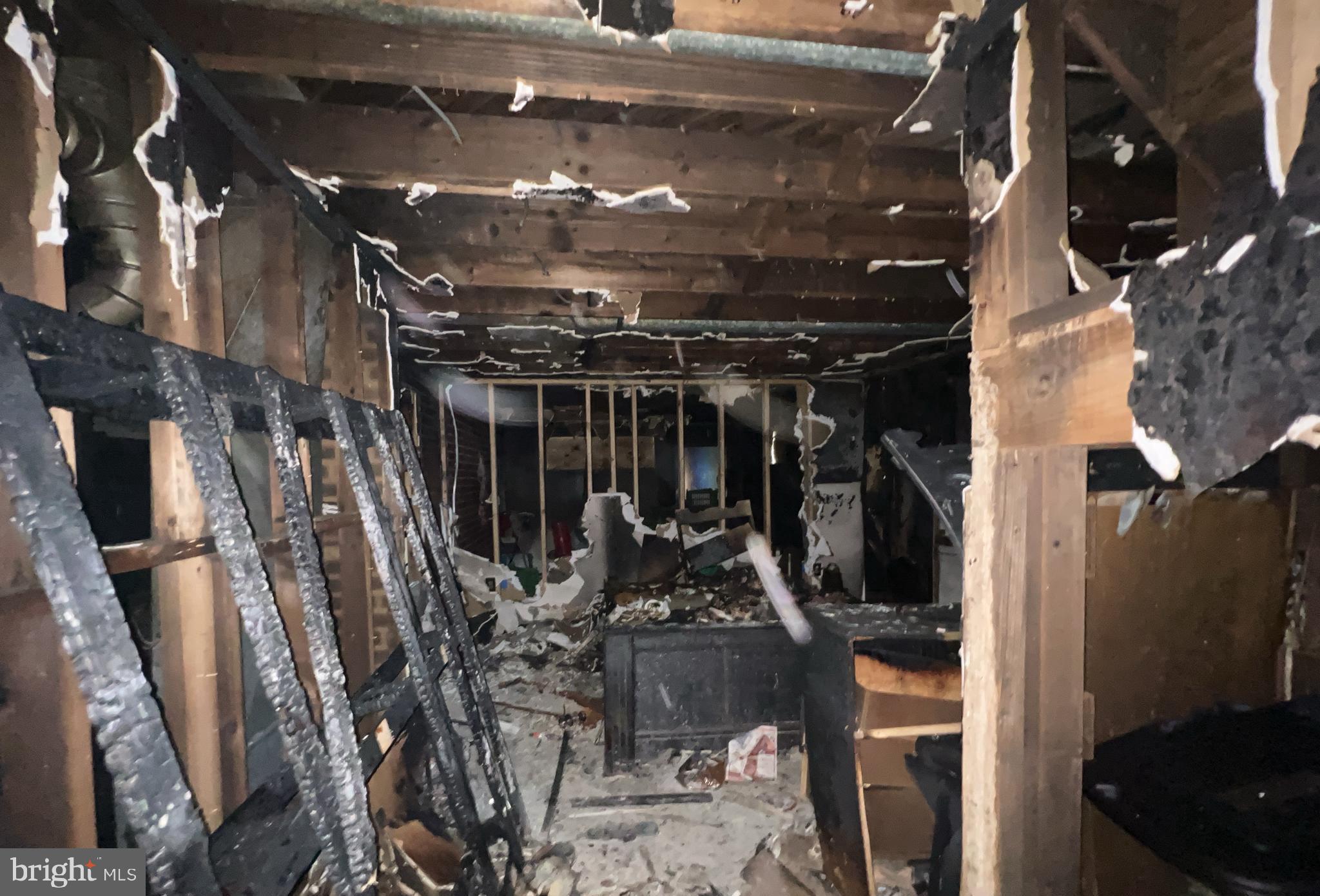 GREENWOOD KNOLLS - Residential