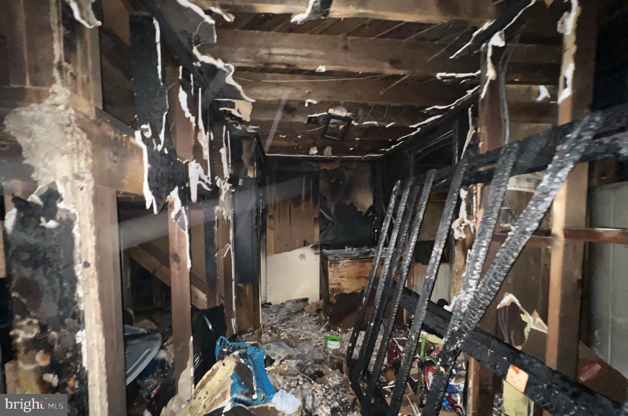 GREENWOOD KNOLLS - Residential