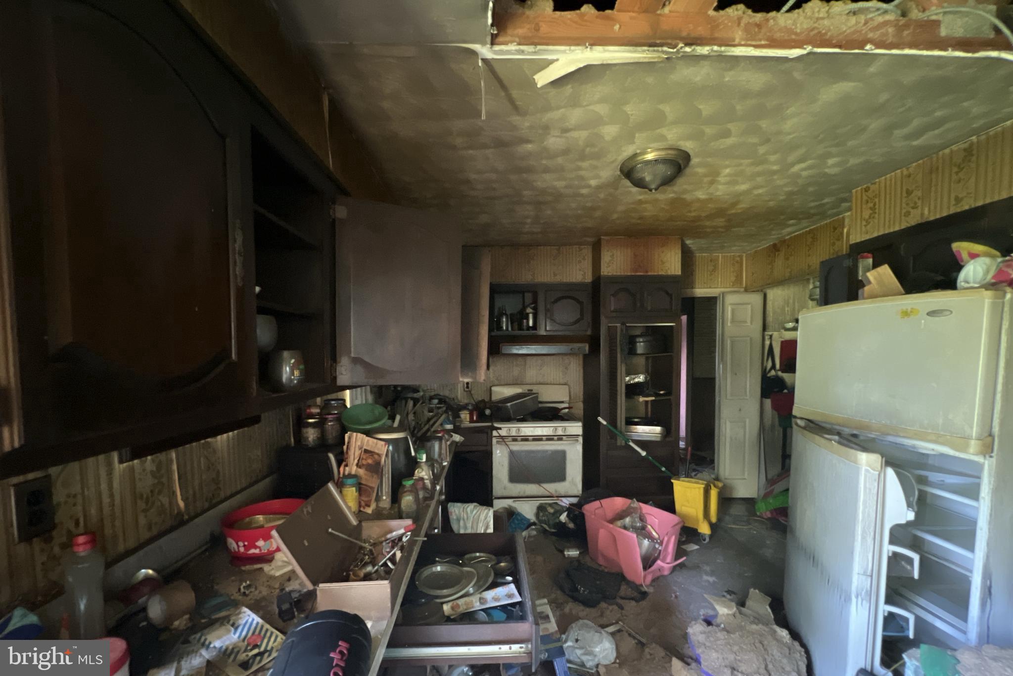 GREENWOOD KNOLLS - Residential