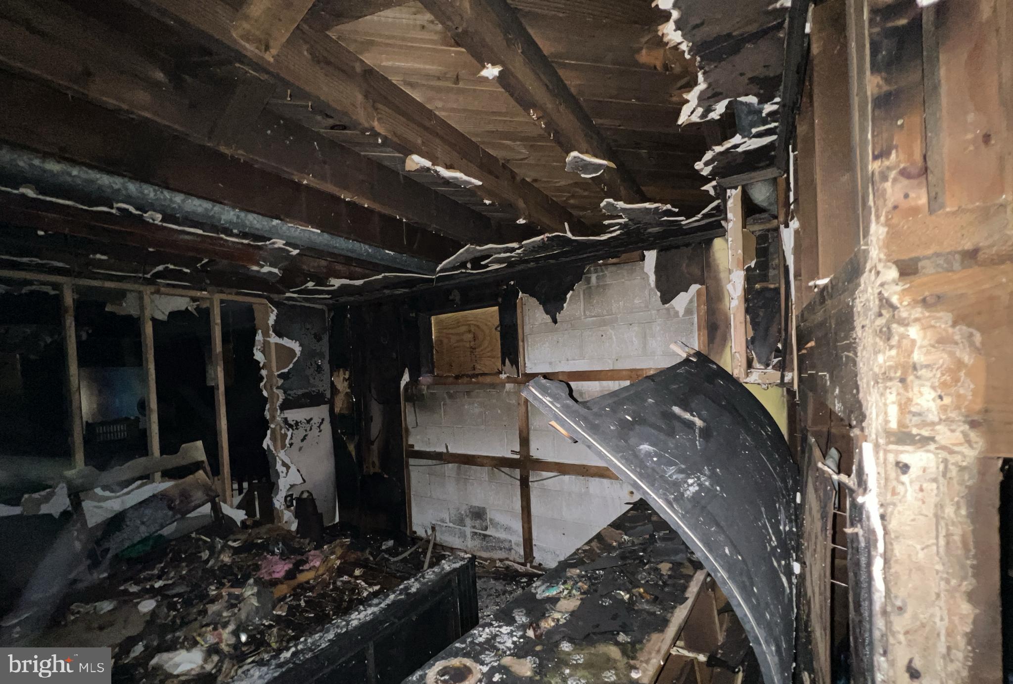 GREENWOOD KNOLLS - Residential