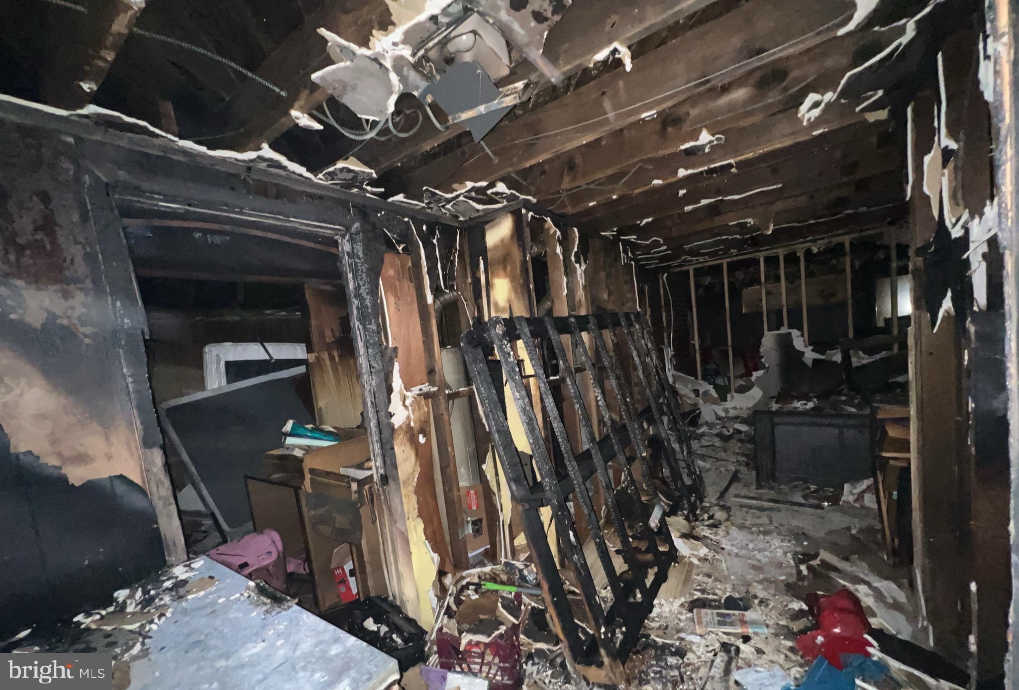 GREENWOOD KNOLLS - Residential