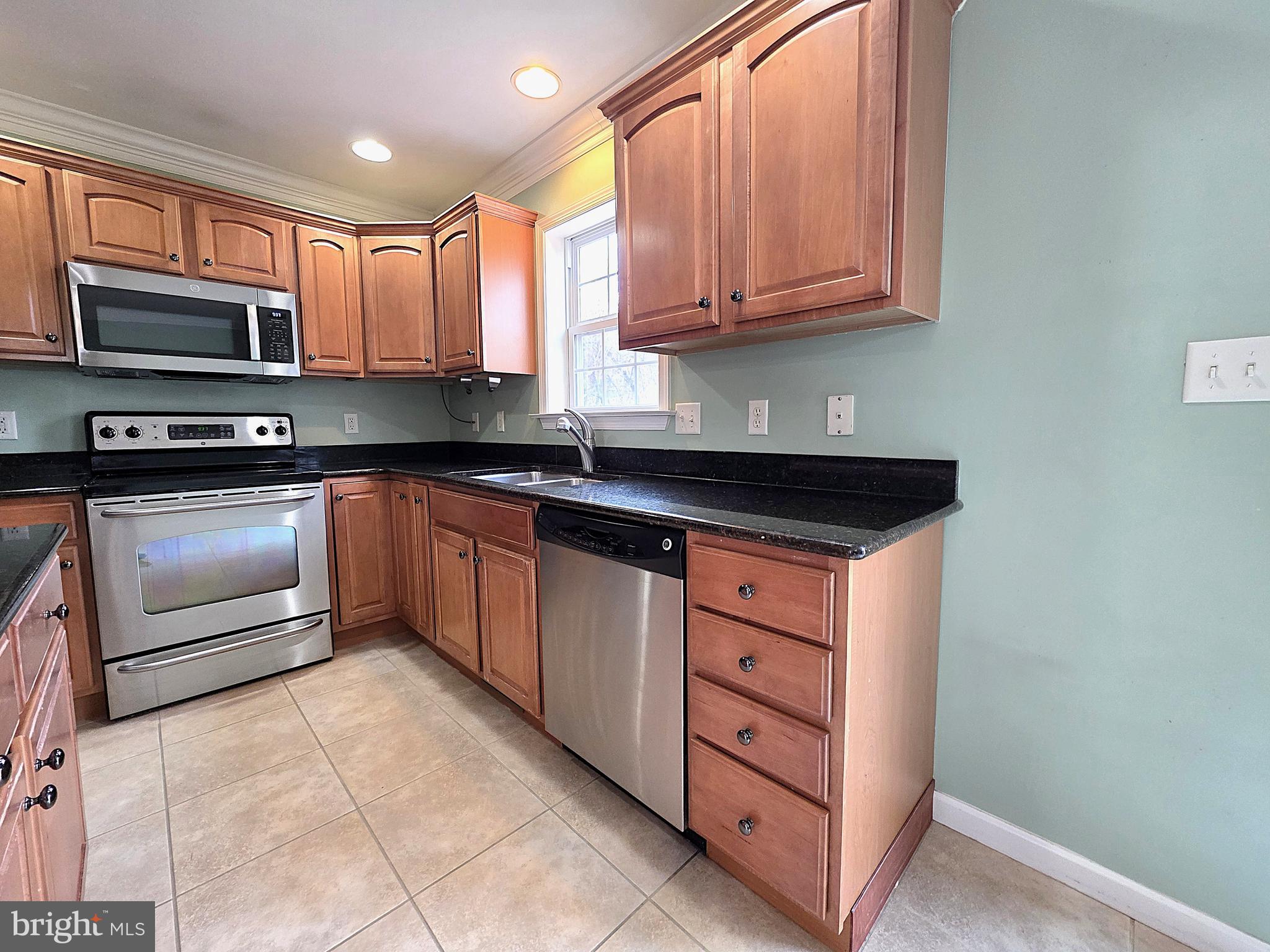 SCHOOLHOUSE CROSSING - Residential