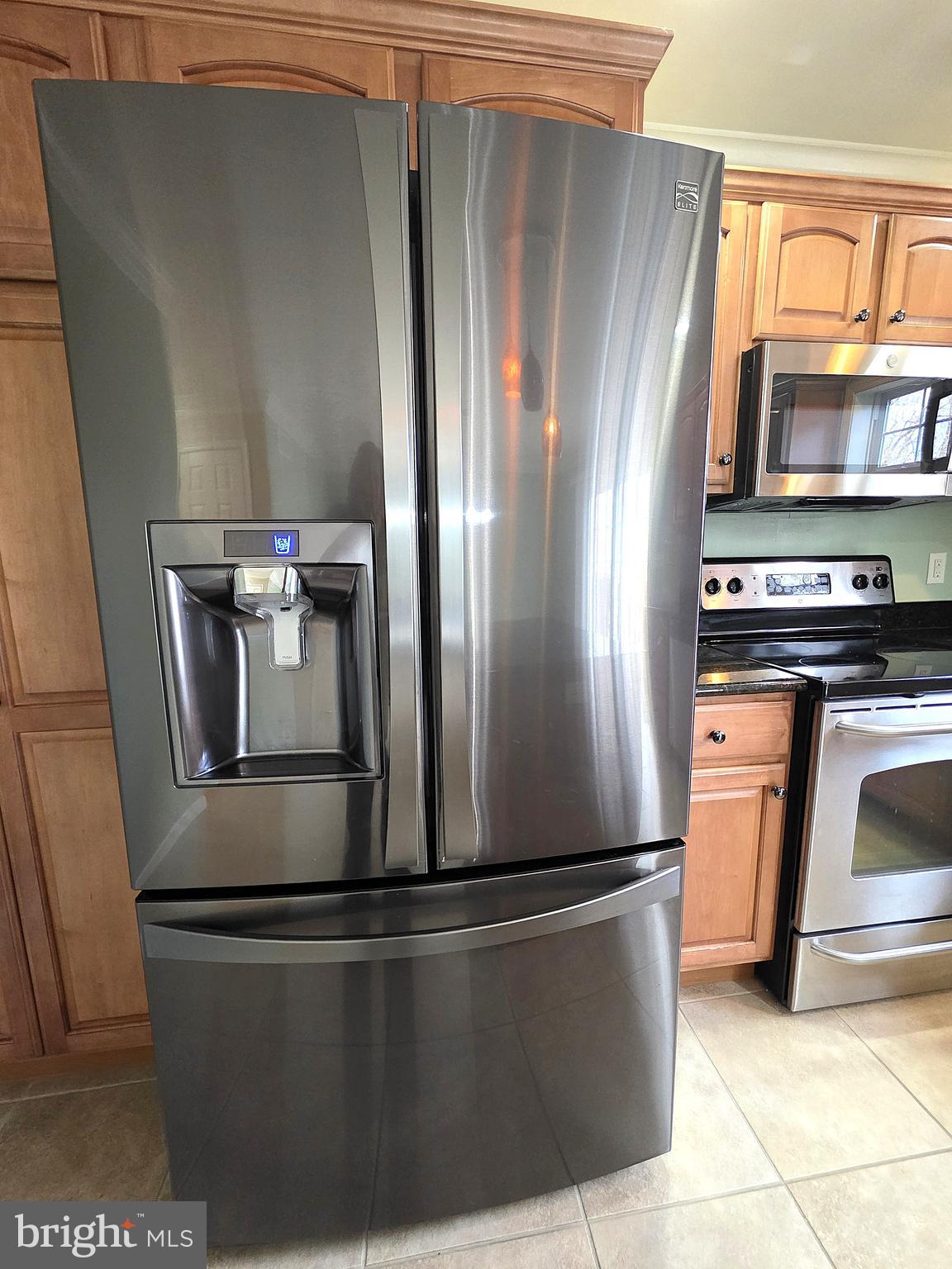 SCHOOLHOUSE CROSSING - Residential