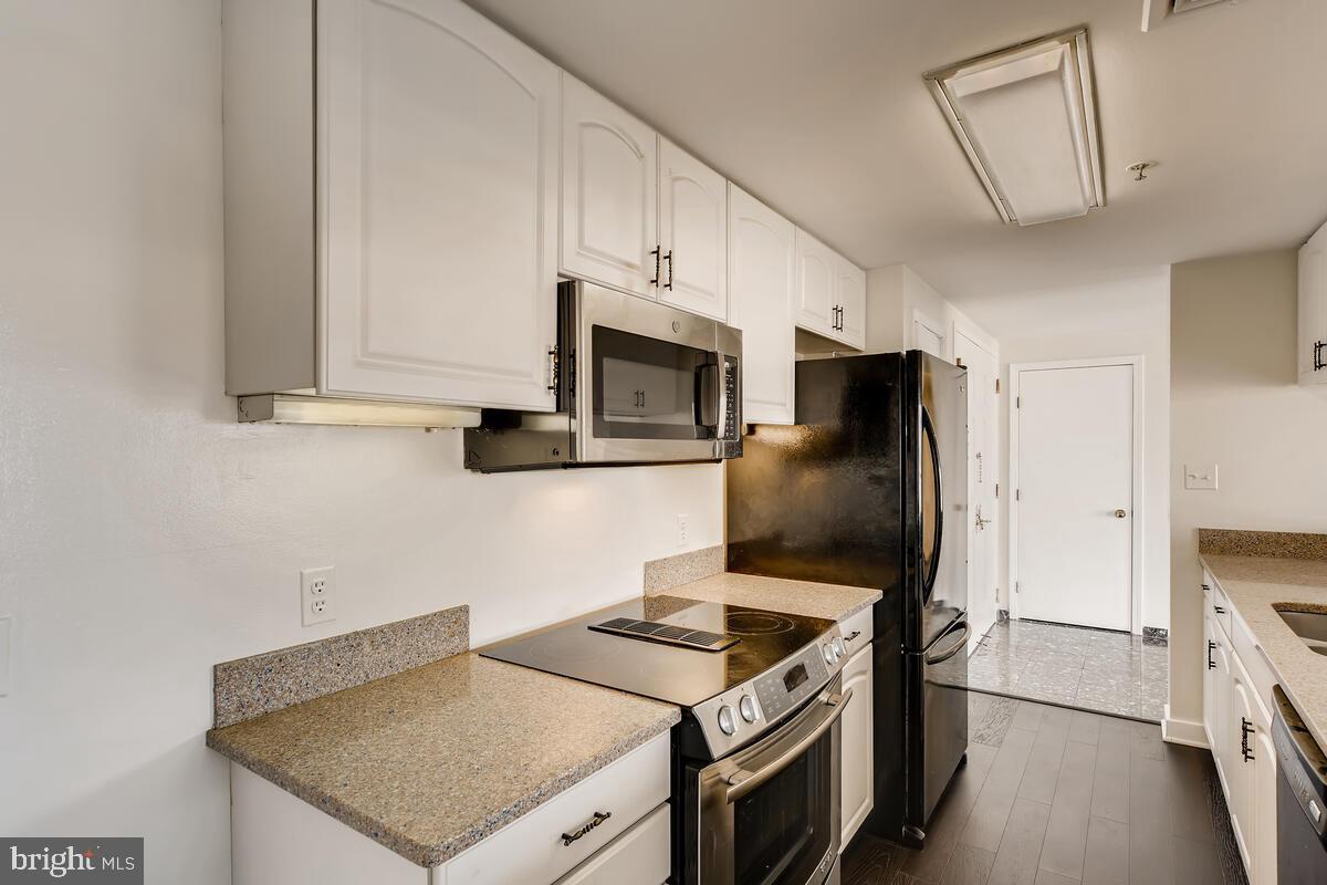 INNER HARBOR - Residential Lease