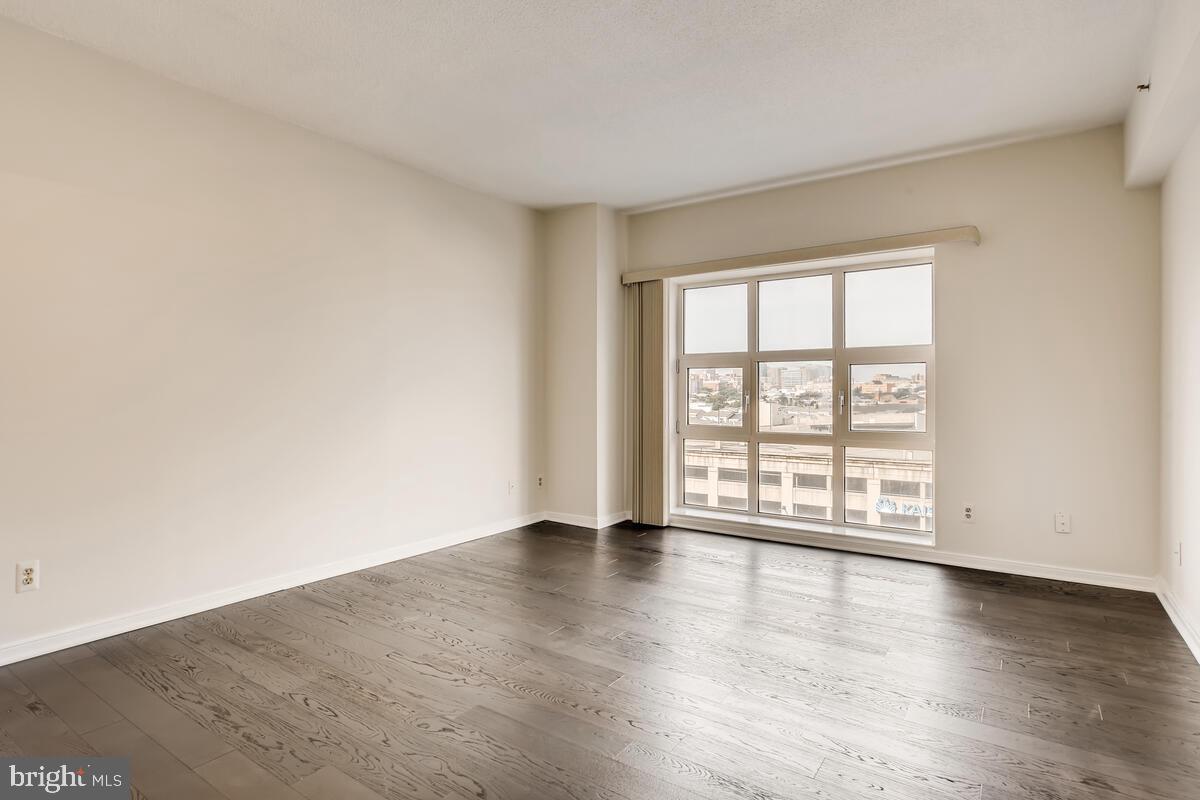 INNER HARBOR - Residential Lease