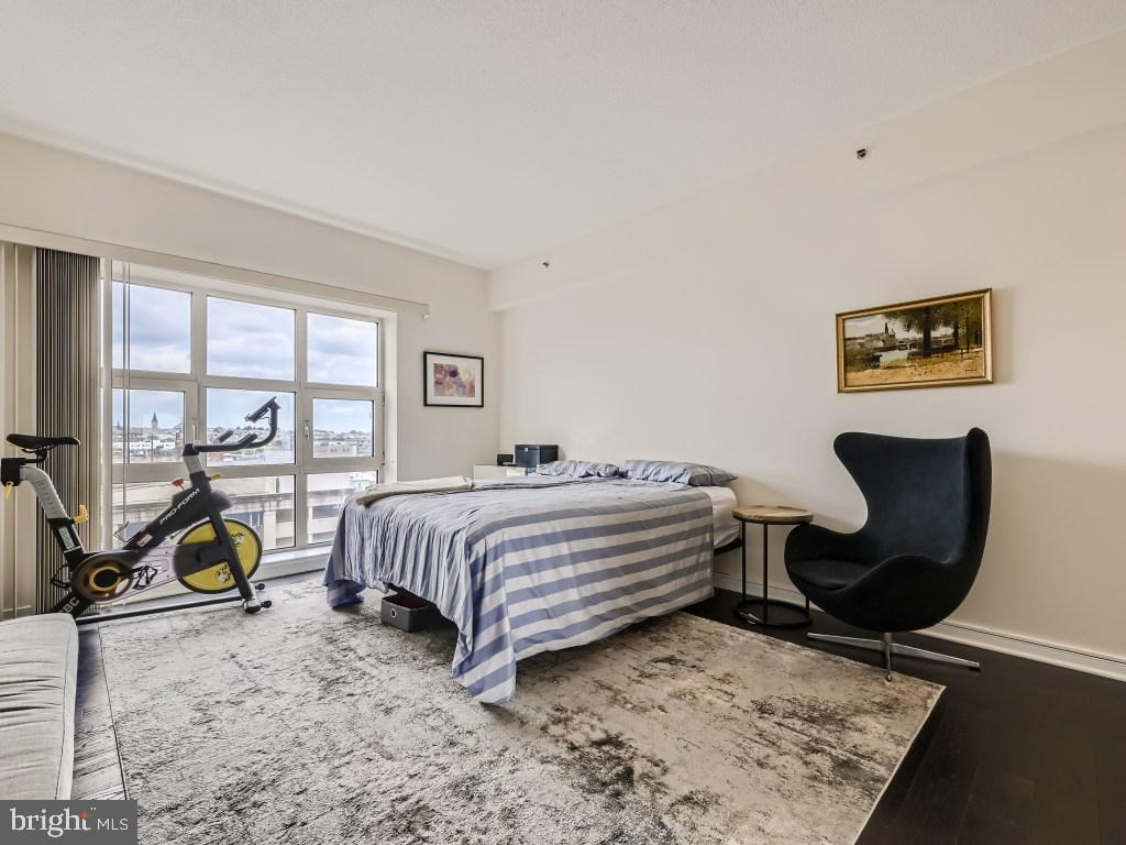 INNER HARBOR - Residential Lease