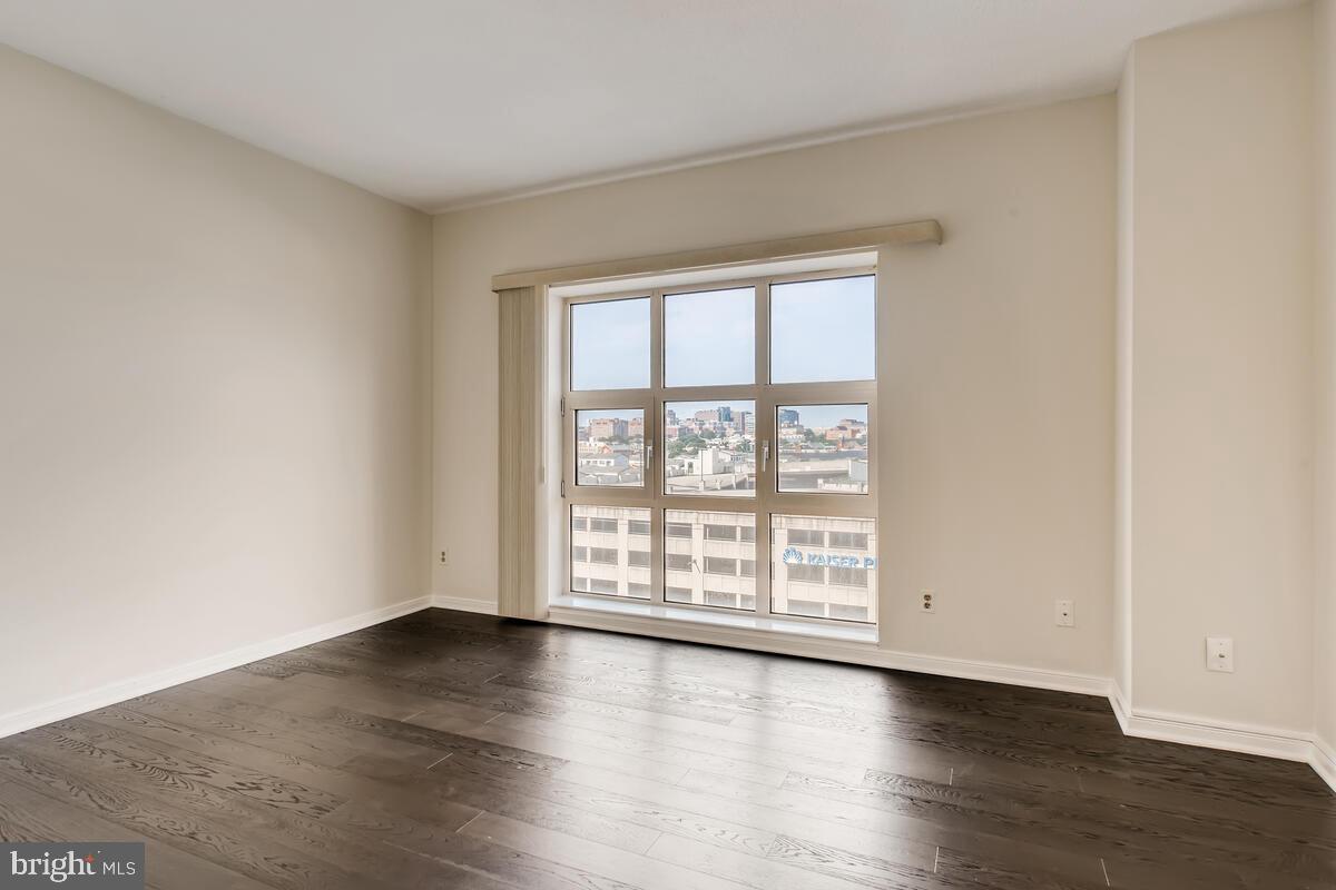 INNER HARBOR - Residential Lease