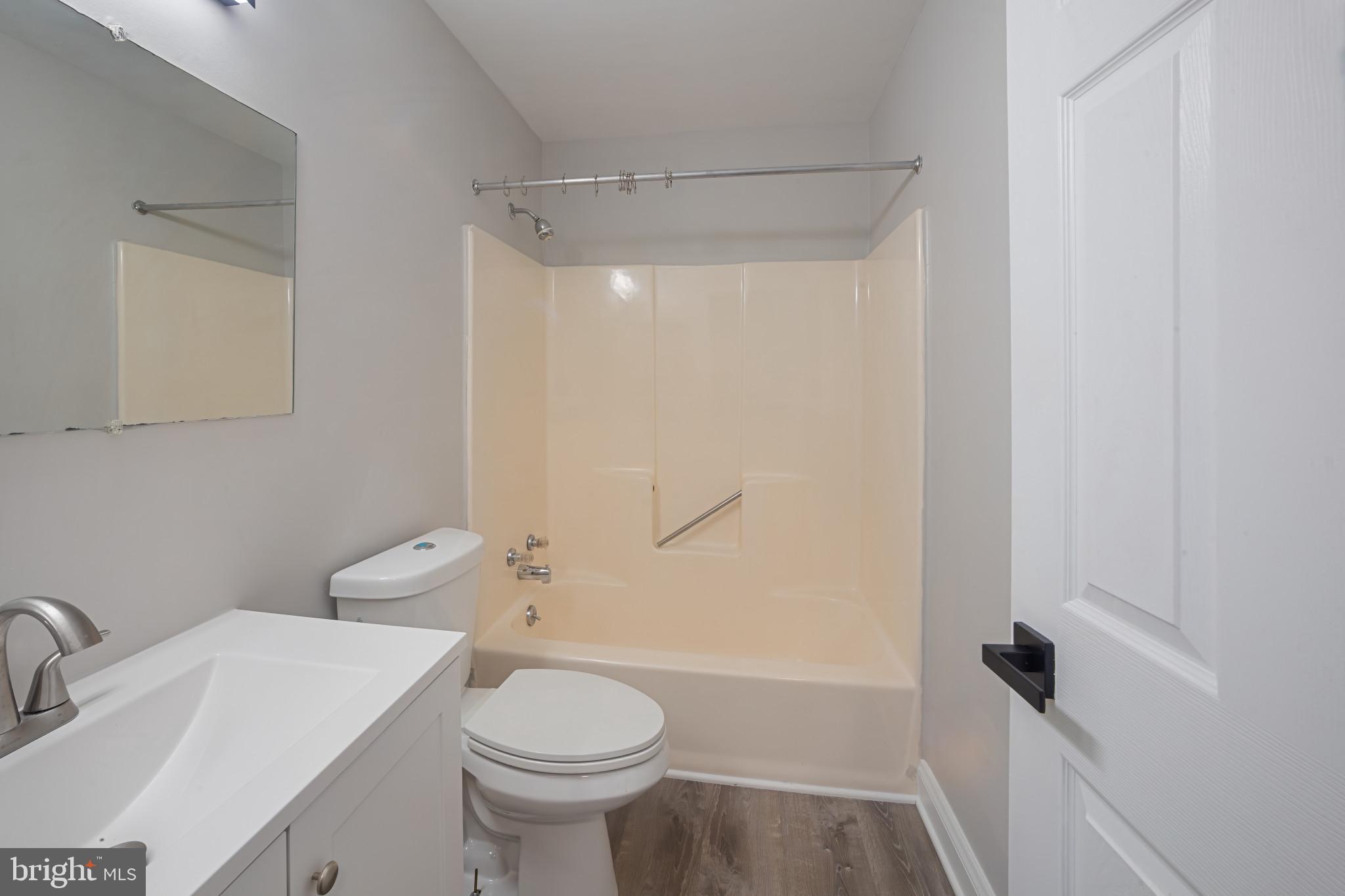 KIMBERLY WOODS VILLAGE - Residential