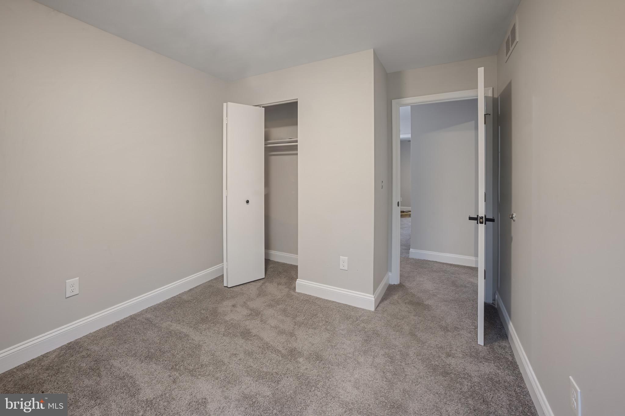 KIMBERLY WOODS VILLAGE - Residential