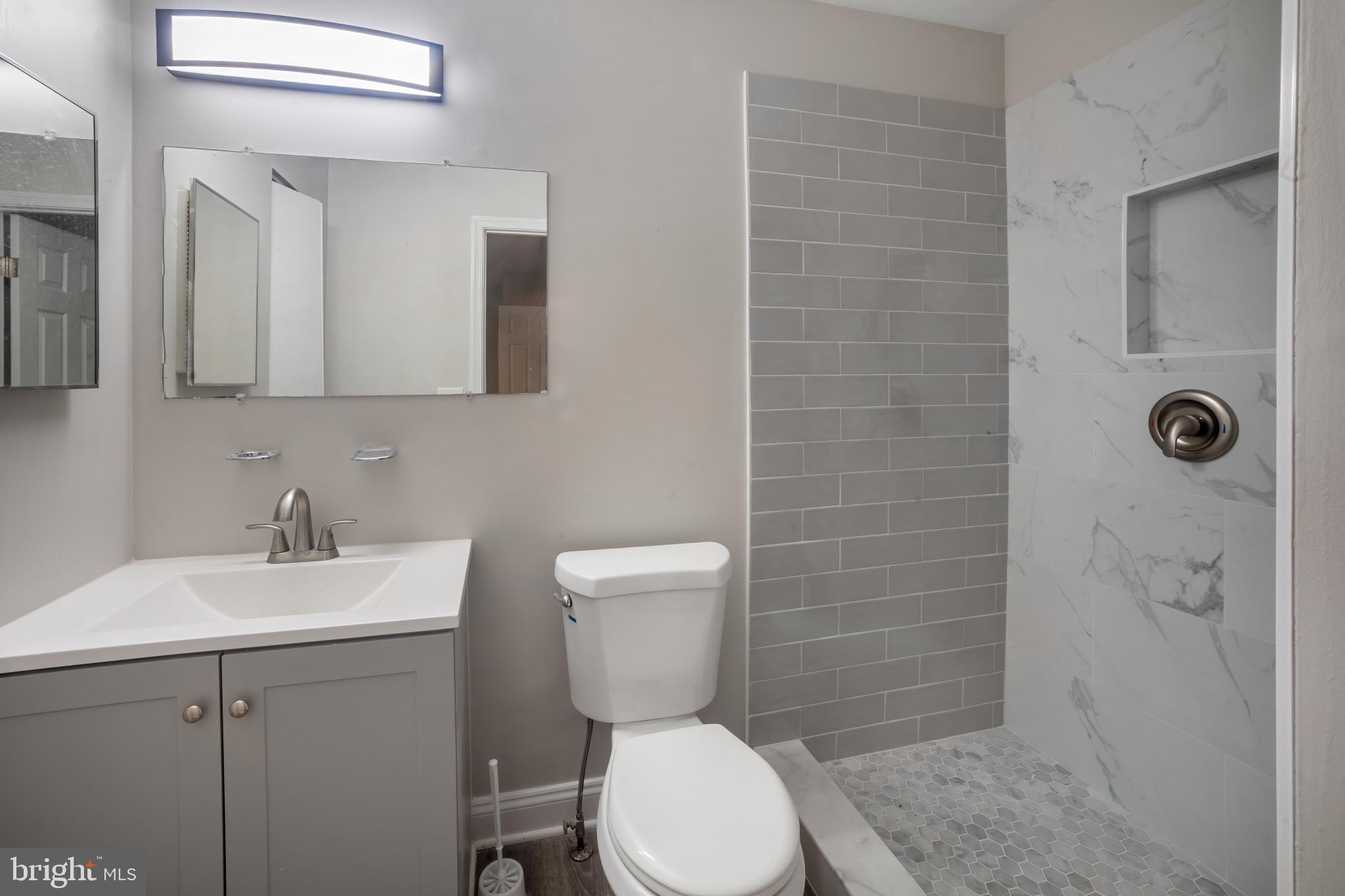 KIMBERLY WOODS VILLAGE - Residential