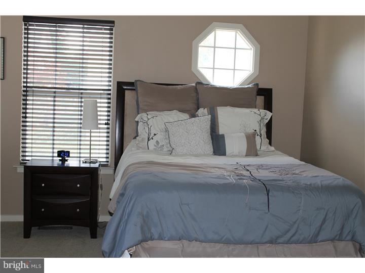 SOMERTON - Residential