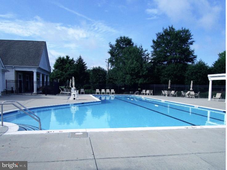 EASTON CLUB EAST - Residential