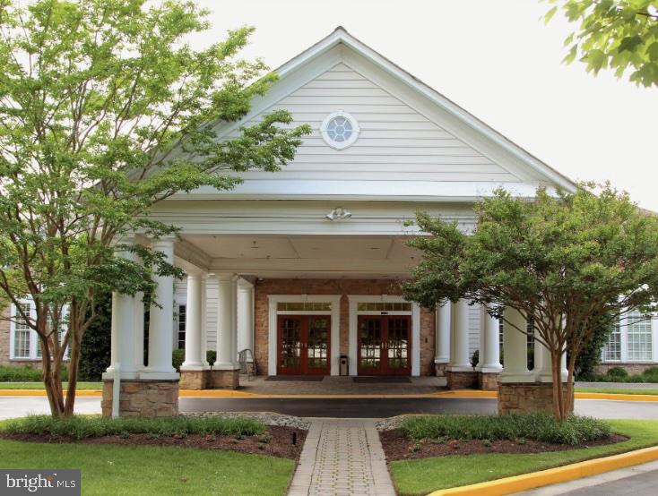 EASTON CLUB EAST - Residential