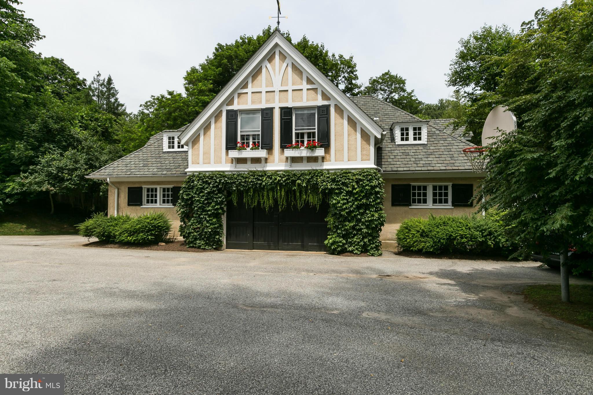 GREENSPRING - Residential