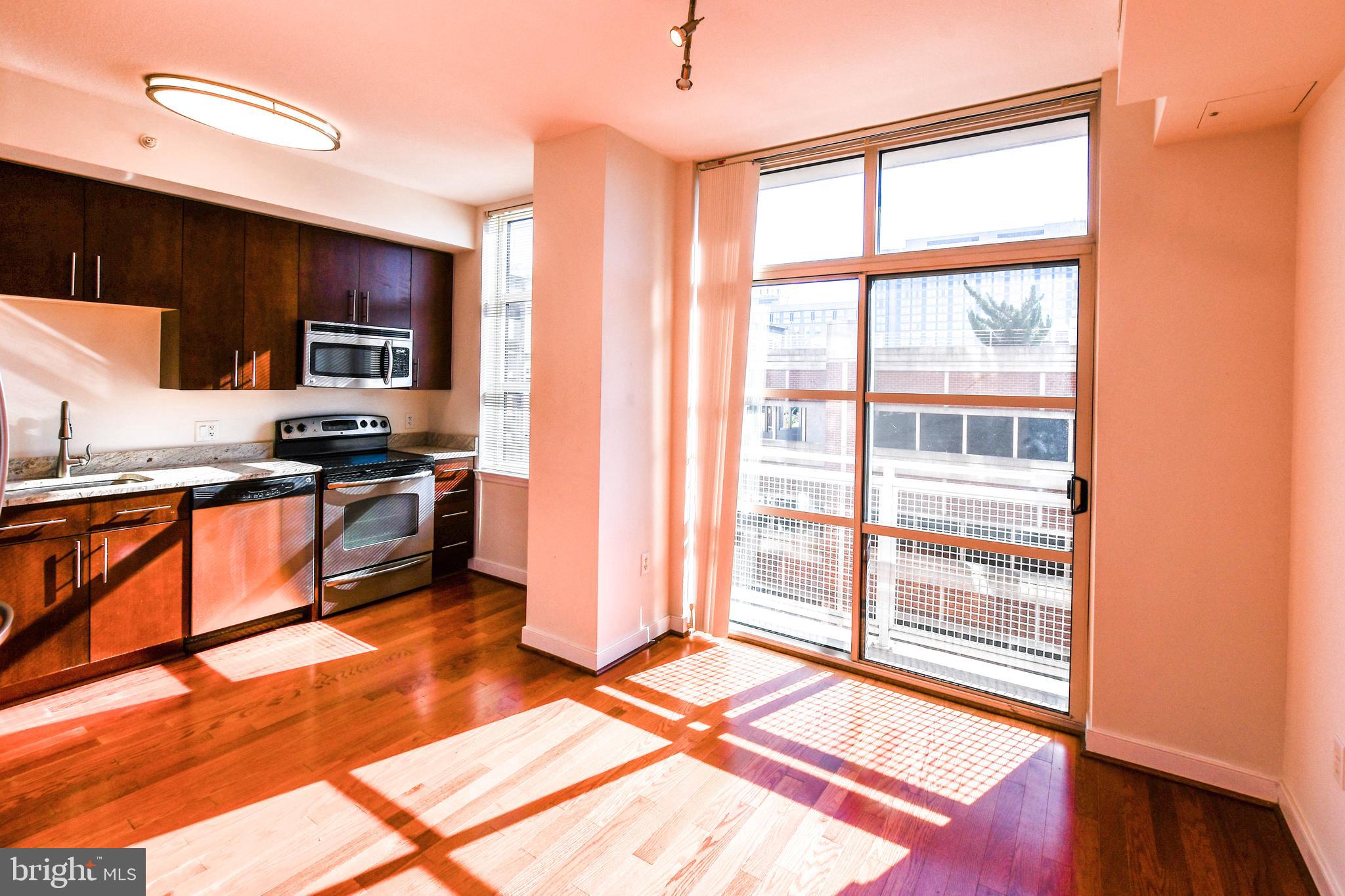 FLEET STREET CONDOMINIUMS - Residential