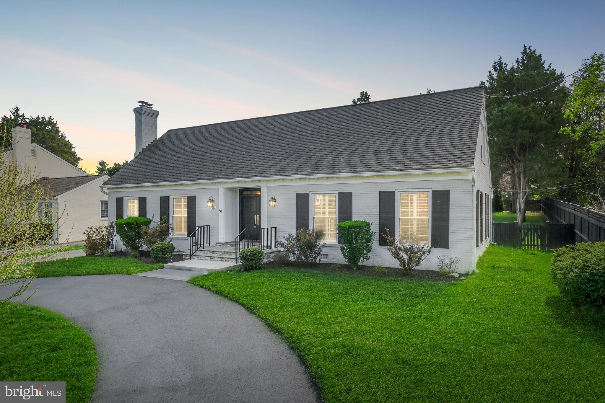 LUXMANOR - Residential