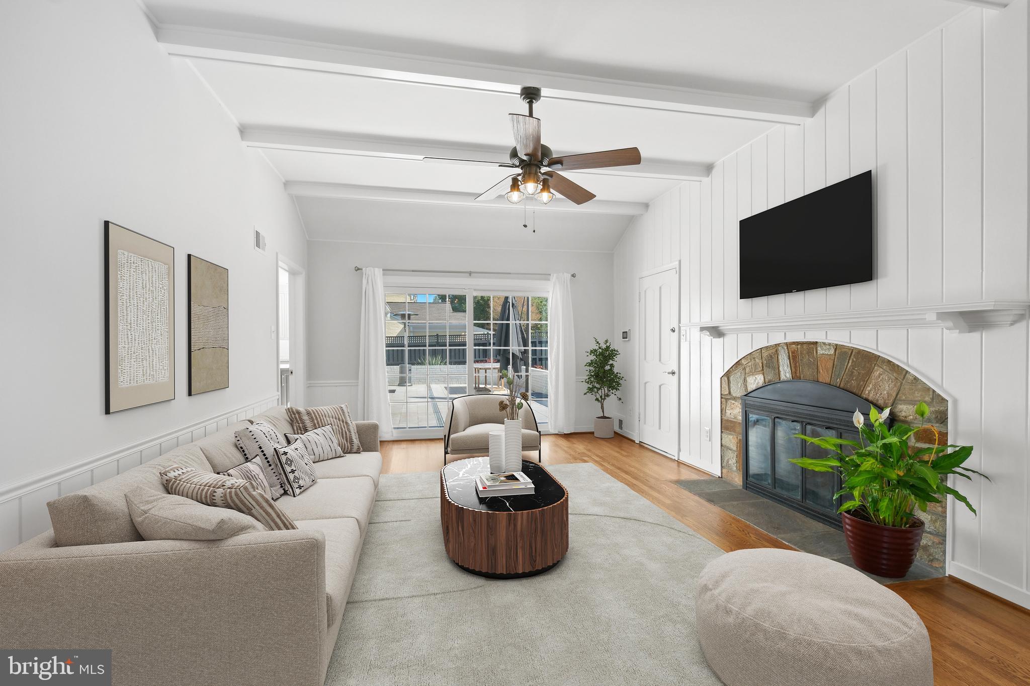 LUXMANOR - Residential