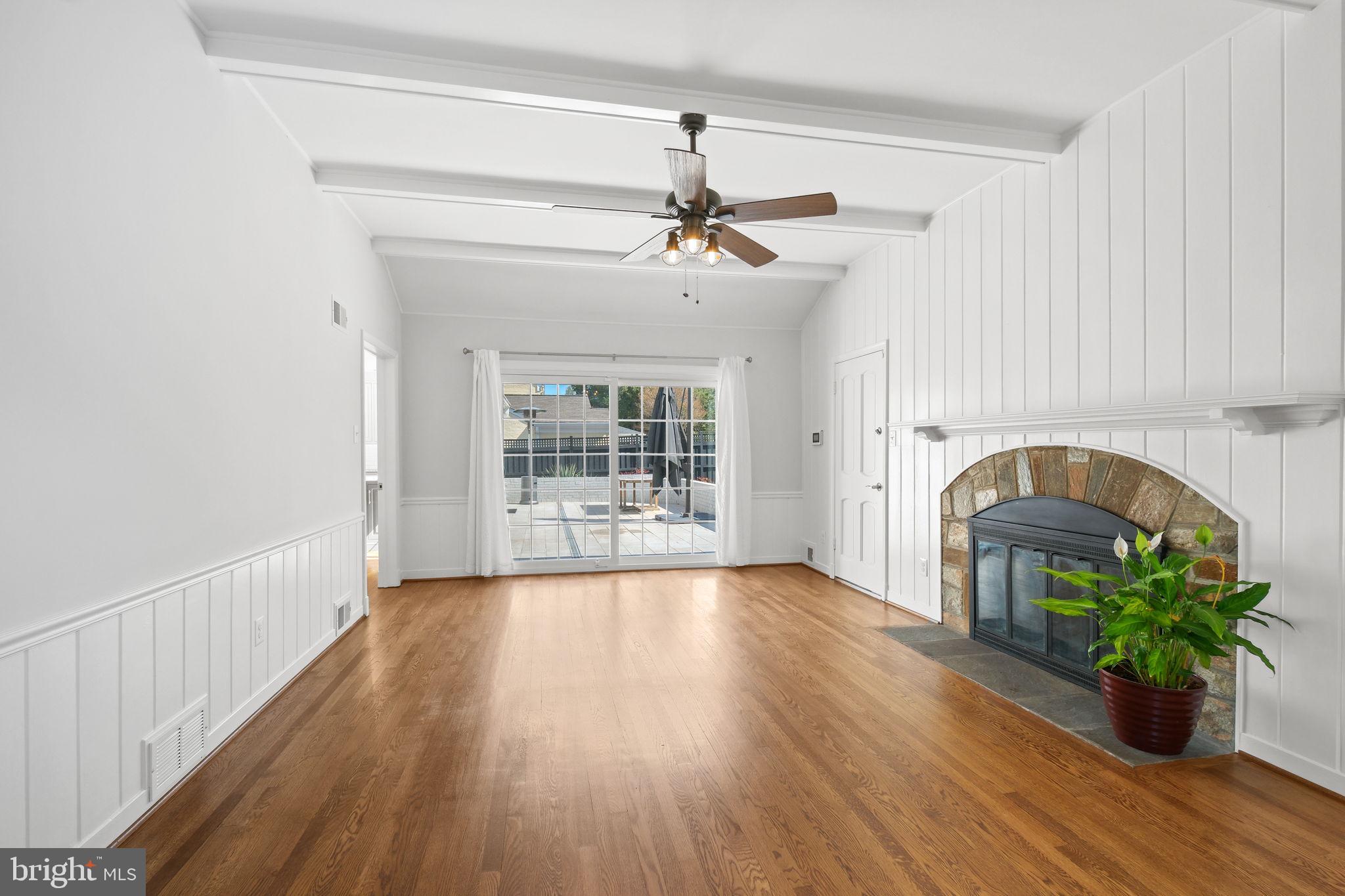 LUXMANOR - Residential