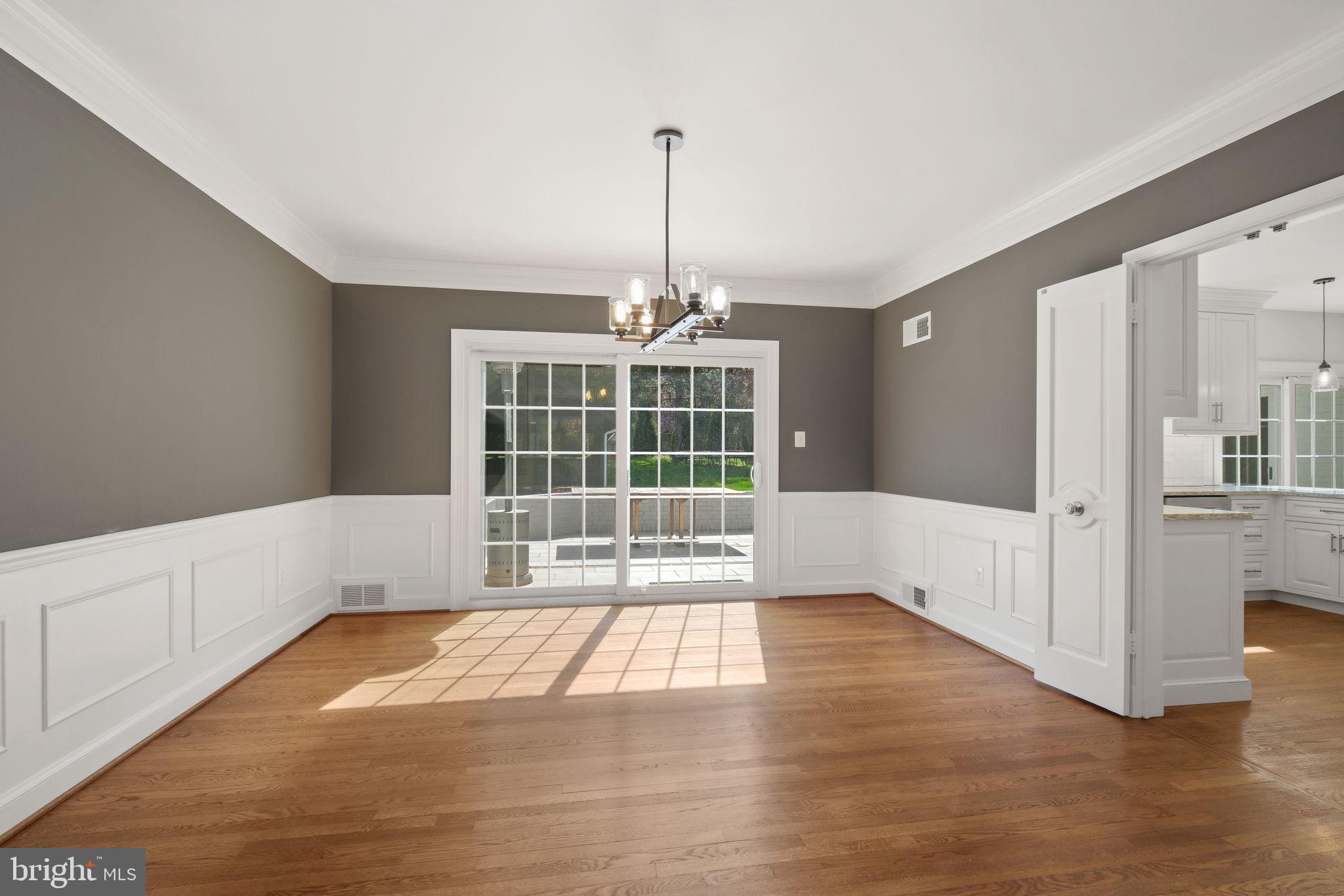 LUXMANOR - Residential