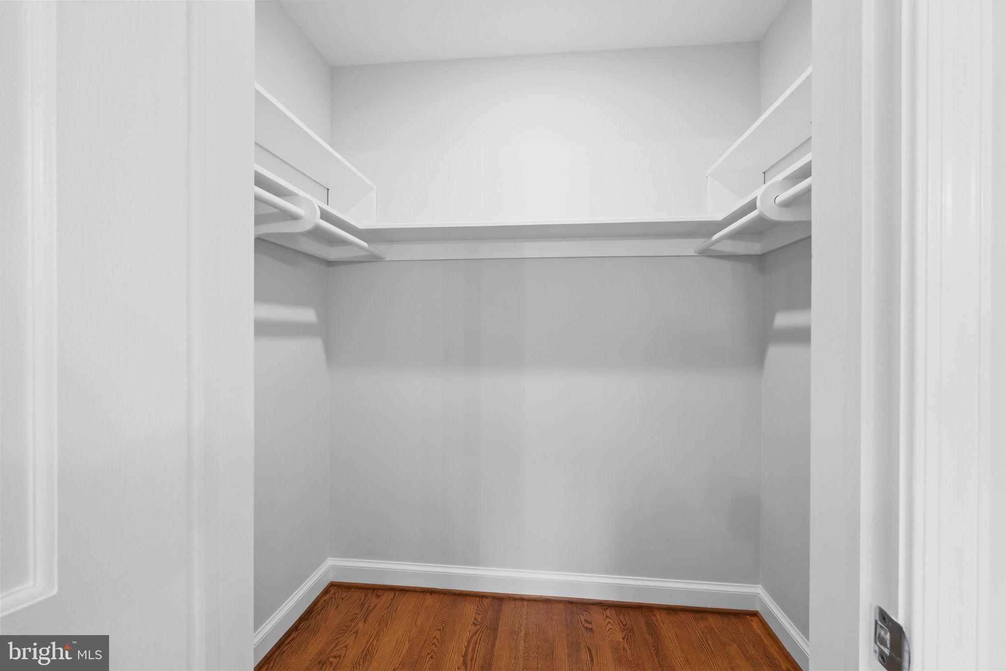 LUXMANOR - Residential