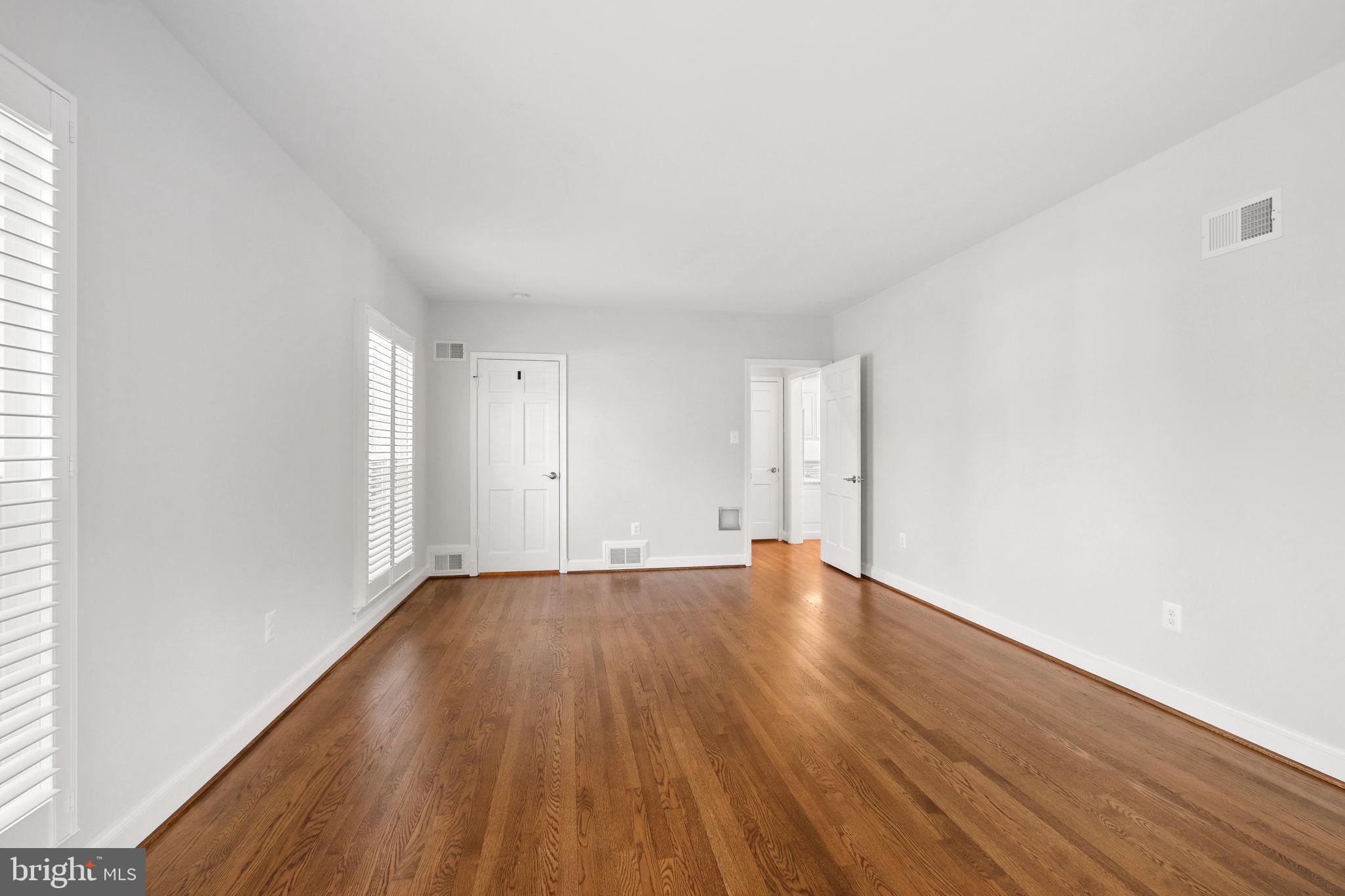 LUXMANOR - Residential